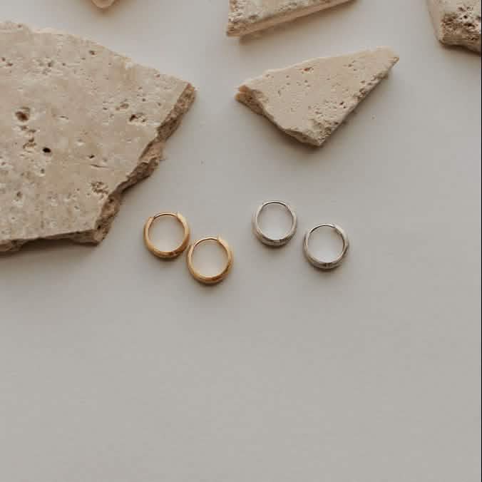 Rue Brushed Hoops Earrings - Tophatter Daily Deals
