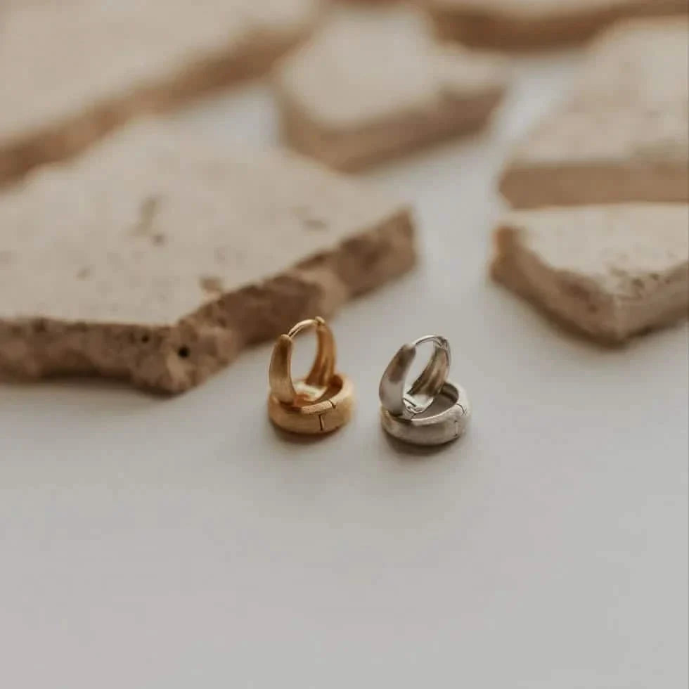 Rue Brushed Hoops Earrings - Tophatter Daily Deals