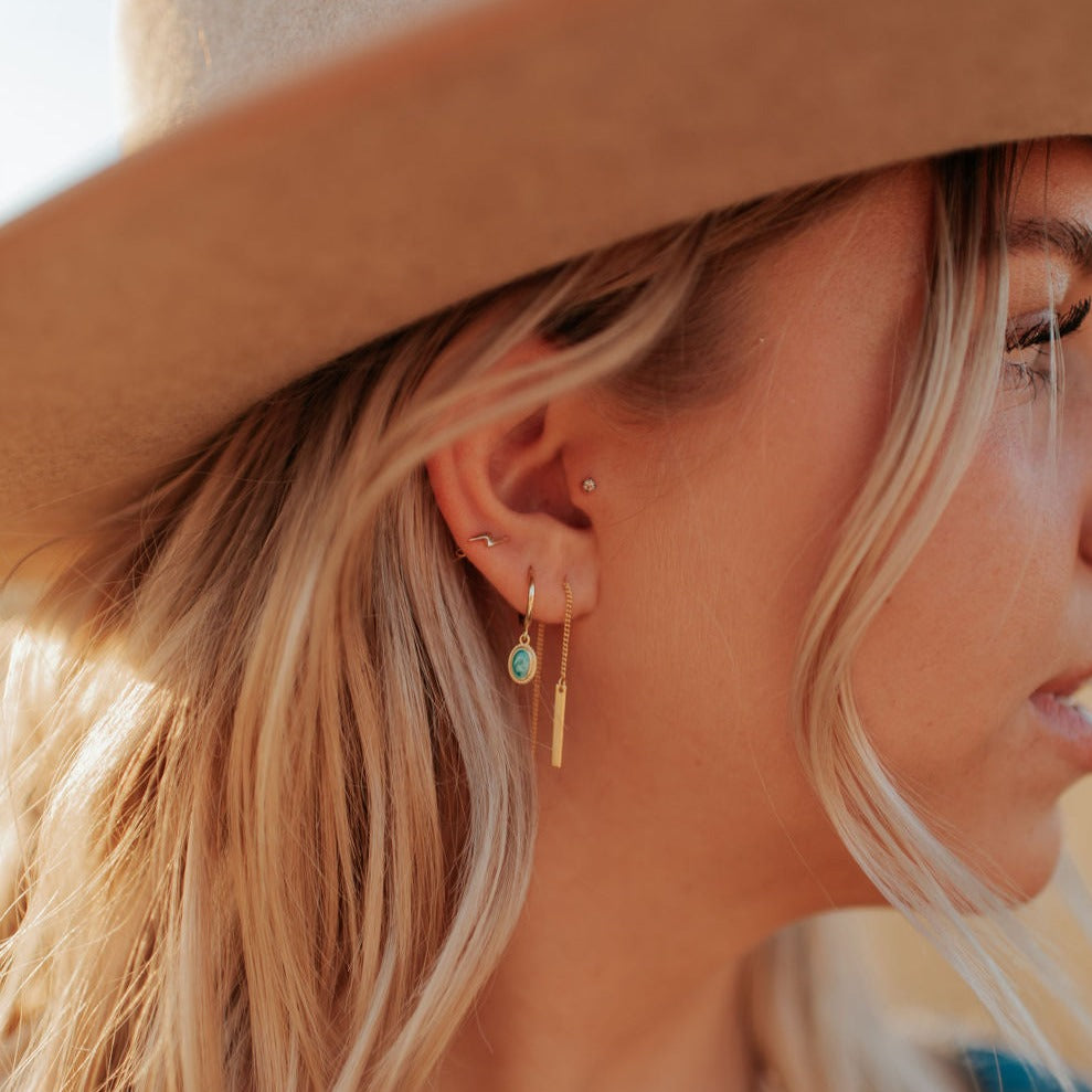 Aria Classic Threaders Earrings - Tophatter Daily Deals