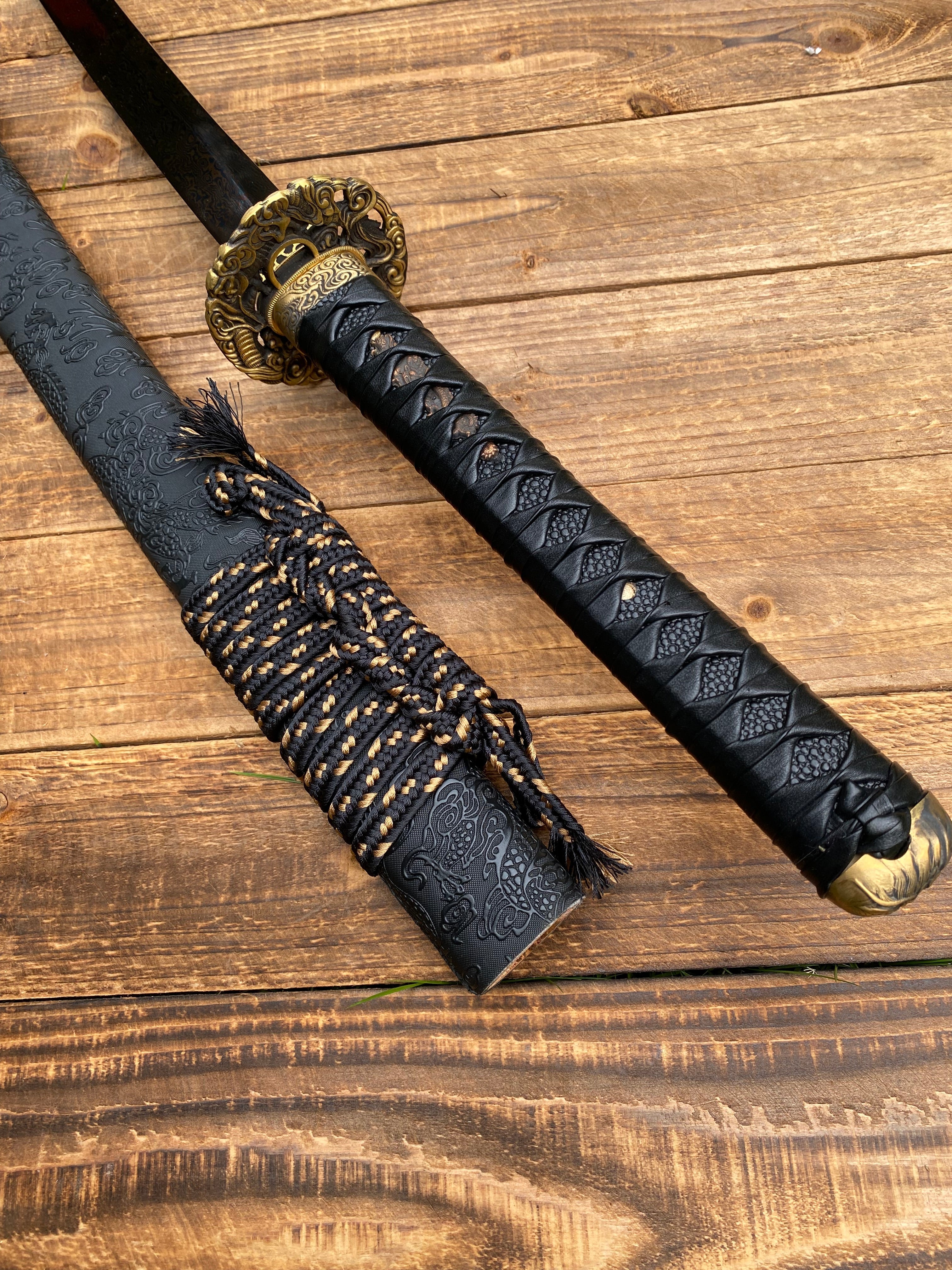 Red Dragon Blade Damascus Steel Katana - Tophatter Daily Deals