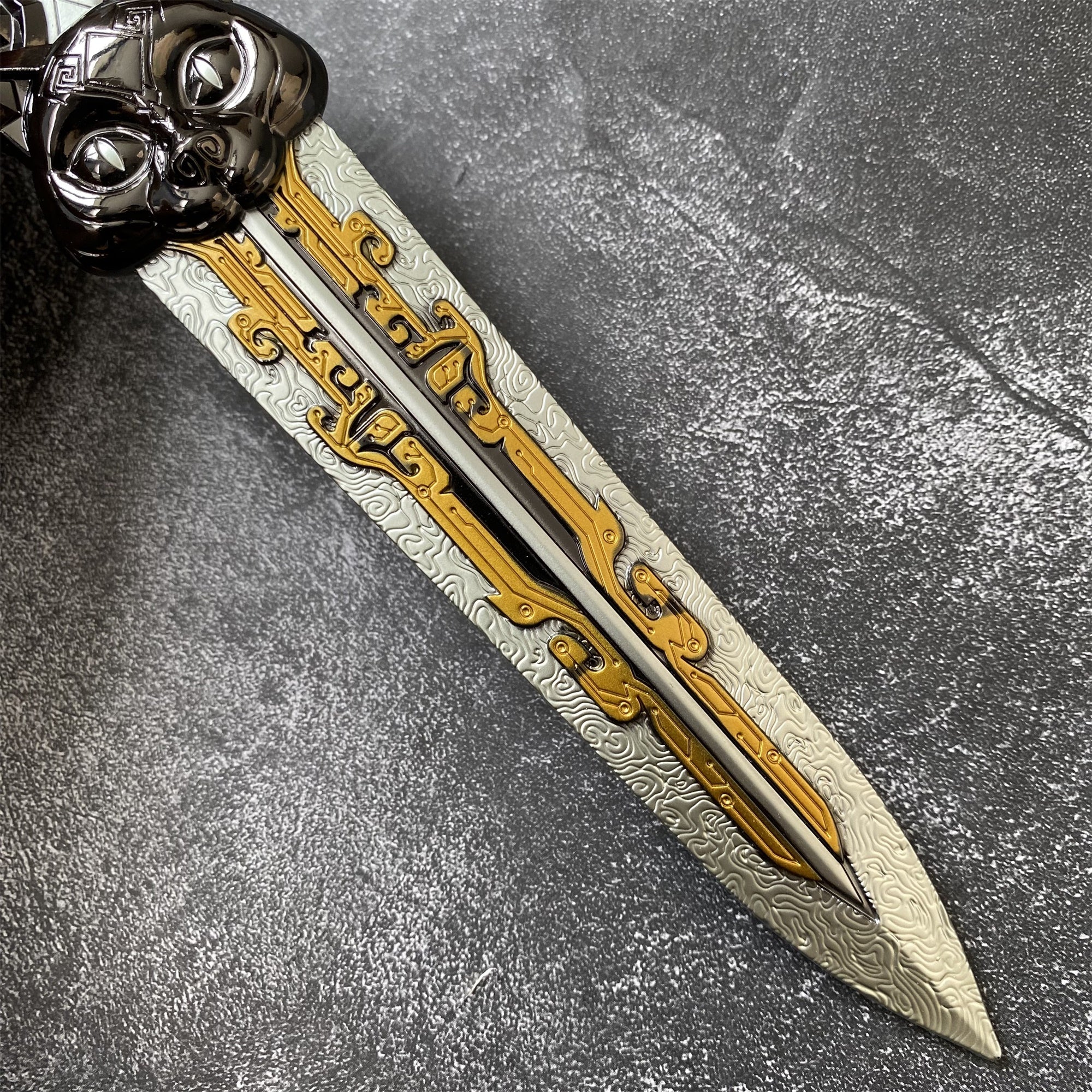 D-force Hackclaw Inky Reflections Throwing Knife Metal Replica - Tophatter Daily Deals