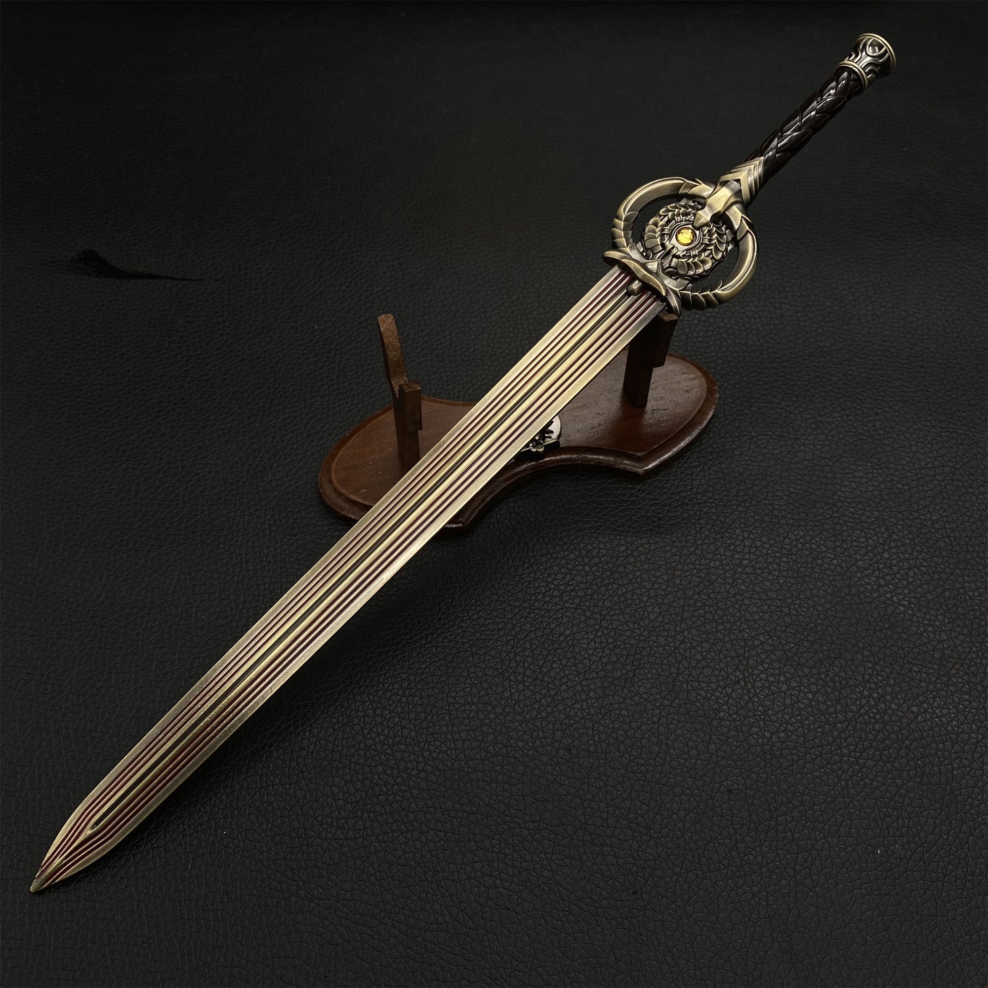 Skyrim Dawnbreaker Sword Metal Miniature Replica - Tophatter Daily Deals