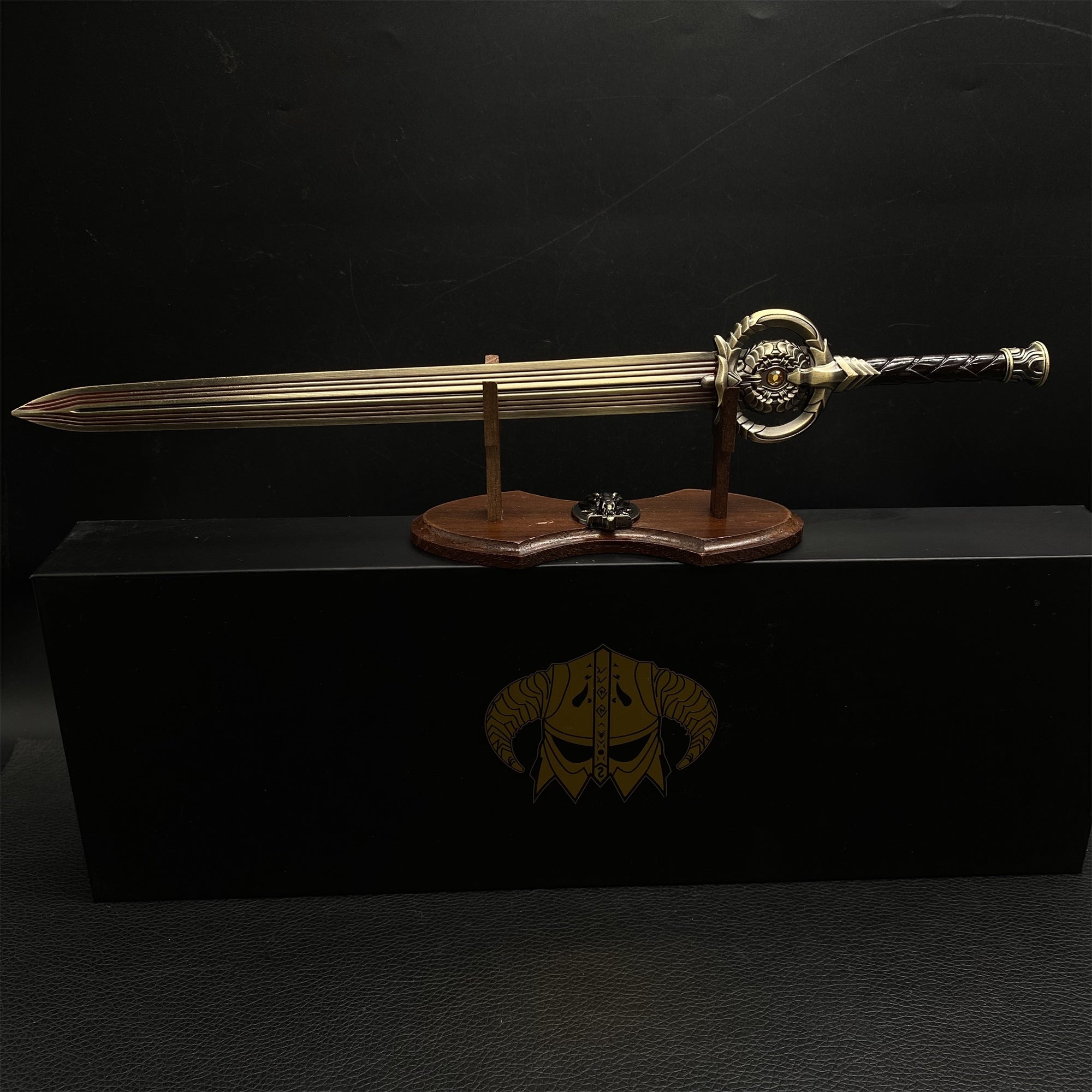 Skyrim Dawnbreaker Sword Metal Miniature Replica - Tophatter Daily Deals