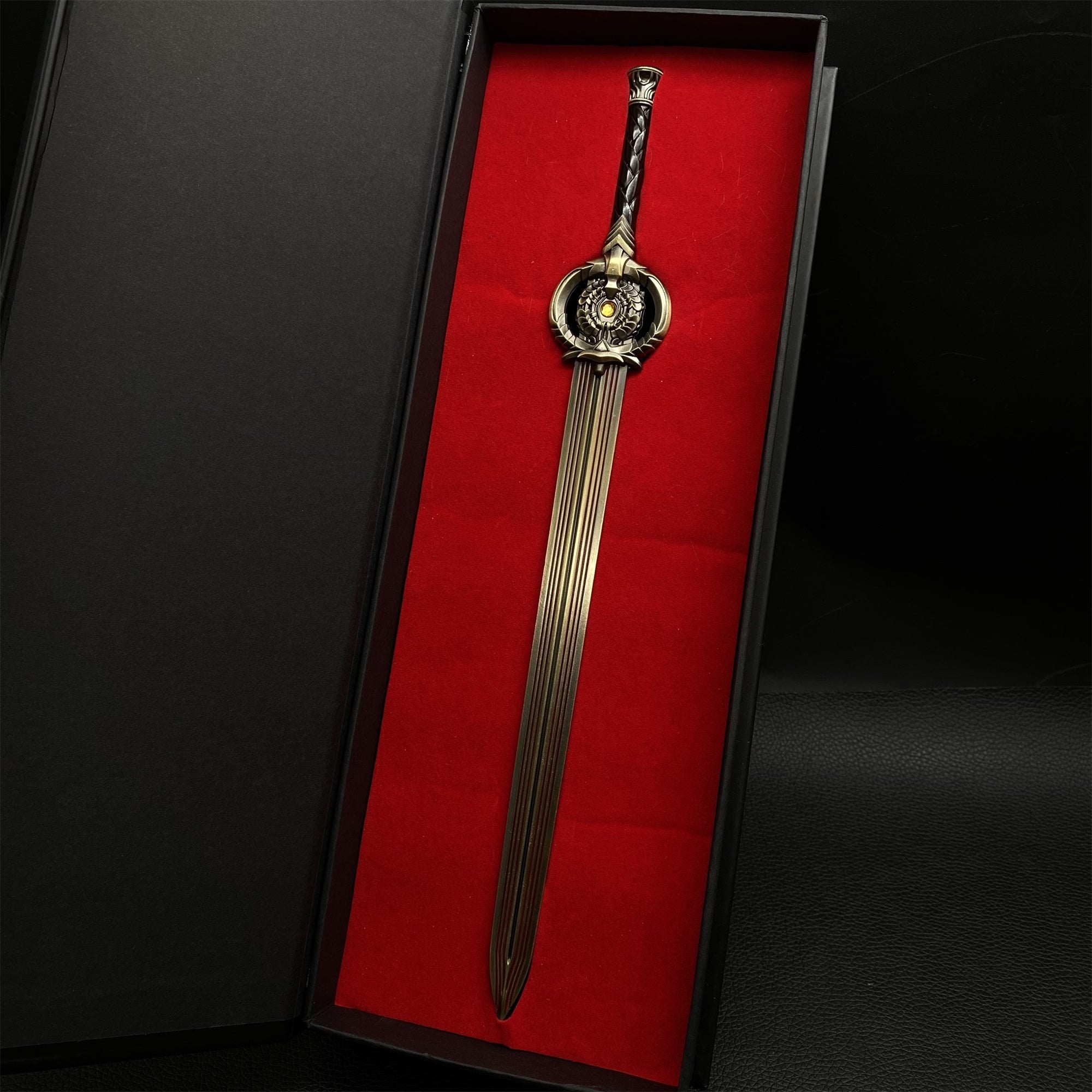 Skyrim Dawnbreaker Sword Metal Miniature Replica - Tophatter Daily Deals