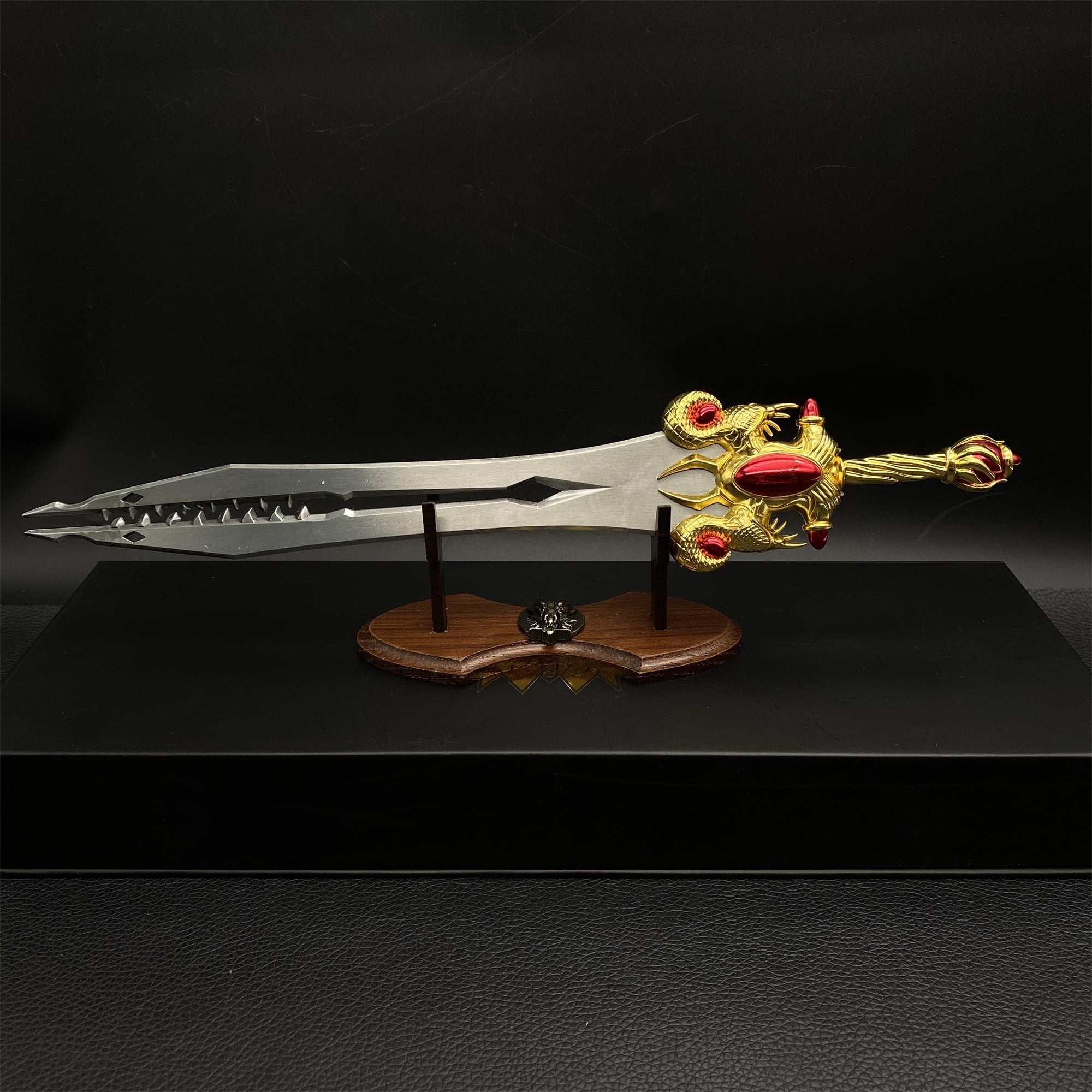 Dawnfang/Duskfang Sword Metal Replica 3 Options - Tophatter Daily Deals