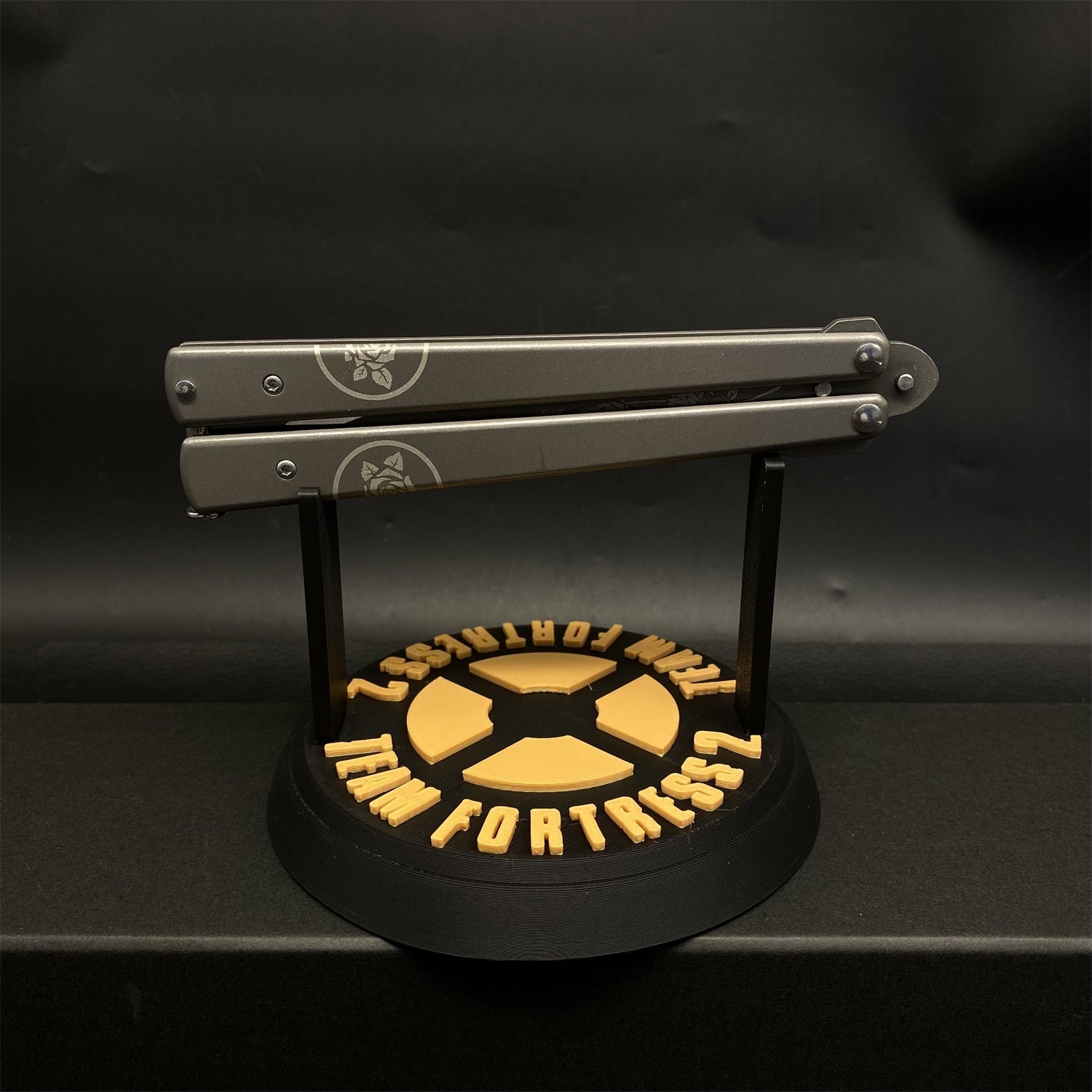 3D Printing TF2 Spy Black Rose Balisong Display Holder - Tophatter Daily Deals