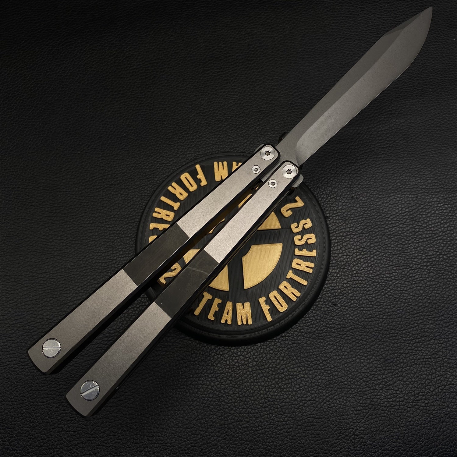 3D Printing TF2 Spy Black Rose Balisong Display Holder - Tophatter Daily Deals