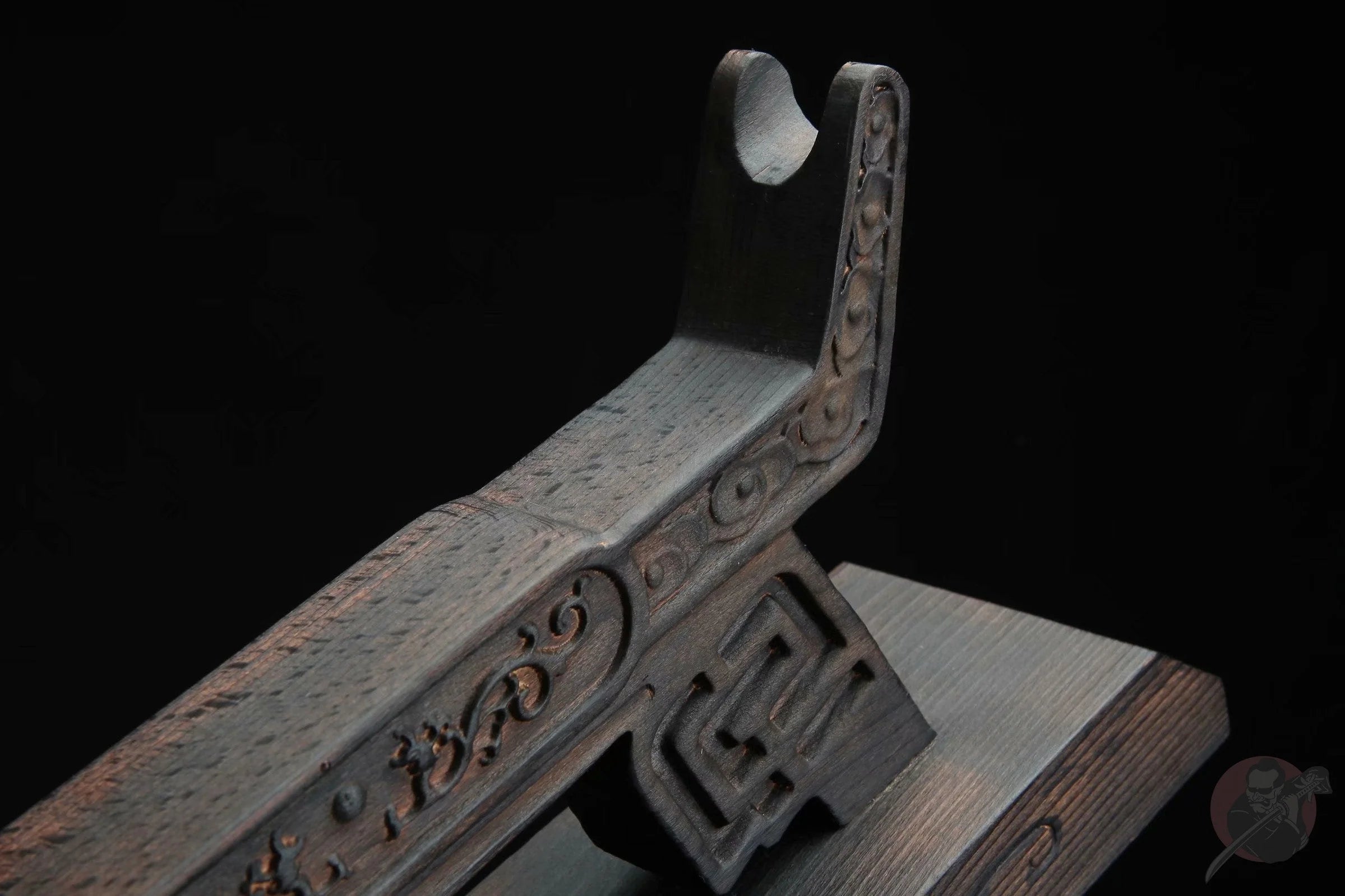 Double Dragon Sword Rack - Tophatter Daily Deals