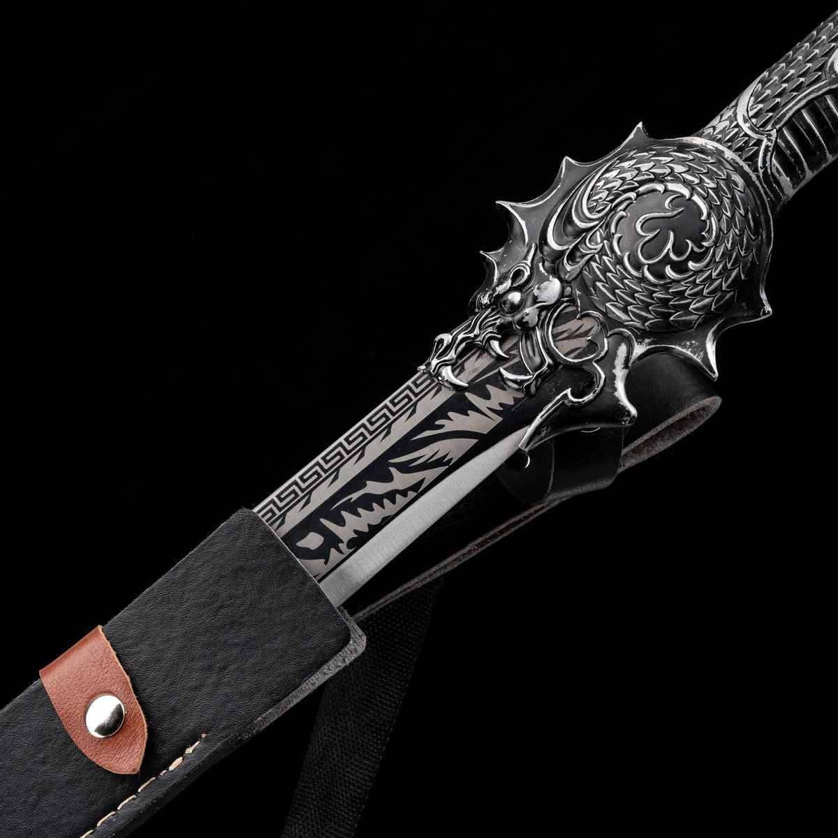 Dragon Roar Combat Blade - Tophatter Daily Deals