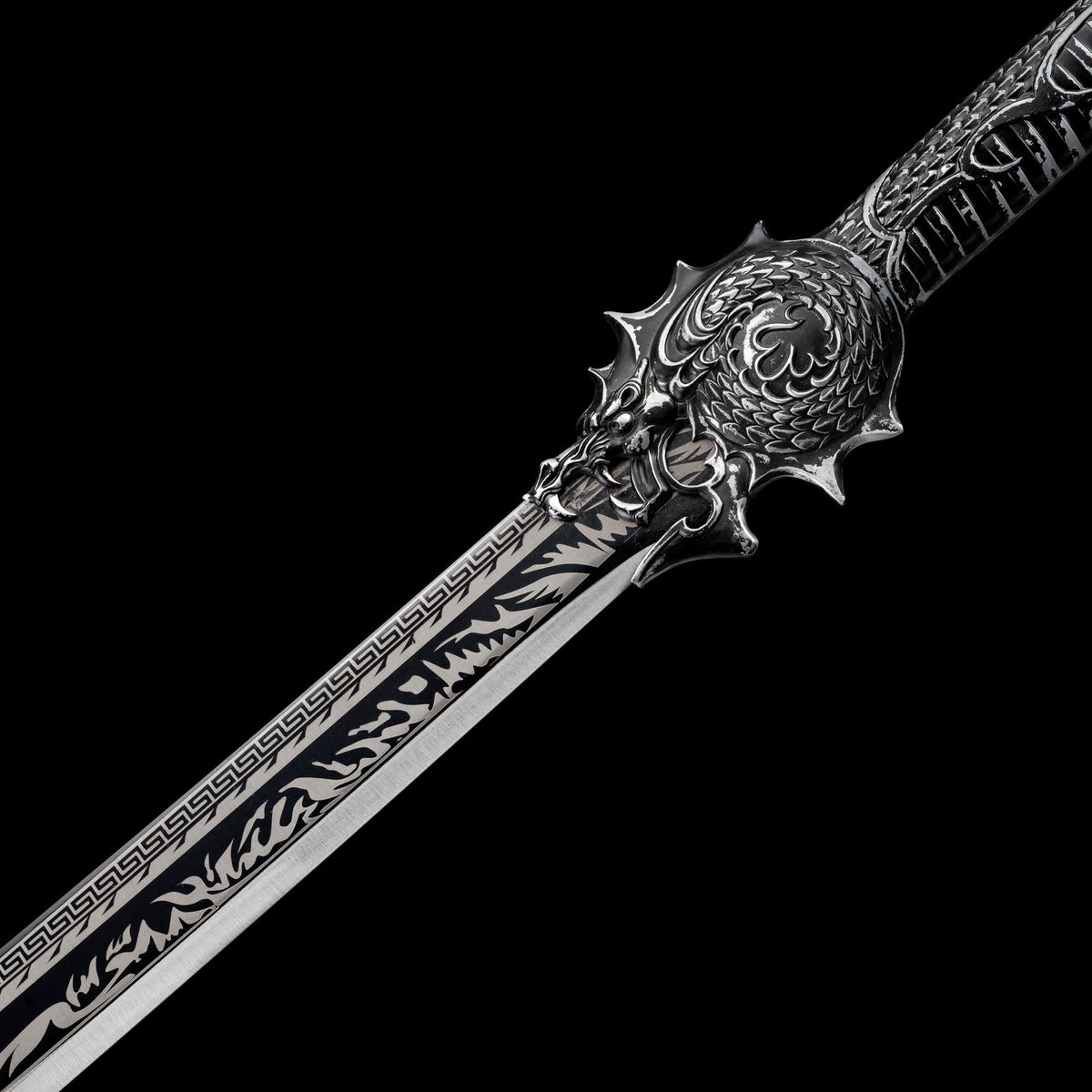 Dragon Roar Combat Blade - Tophatter Daily Deals