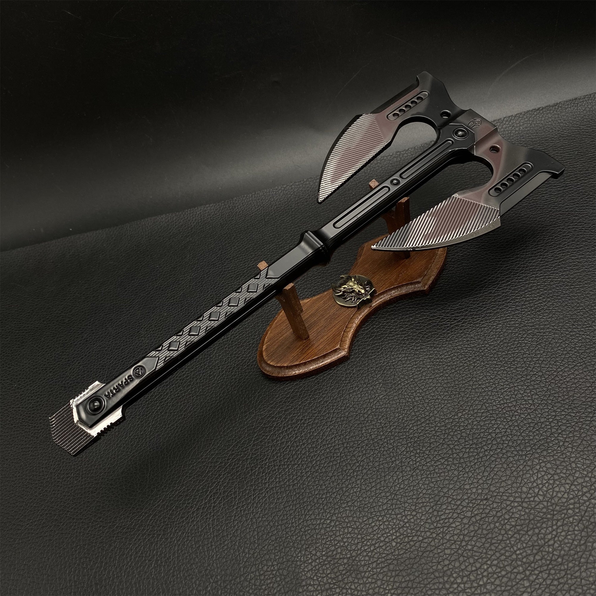 Unyielding Fury Dual-Bladed Battle Axe Metal Replica - Tophatter Daily Deals