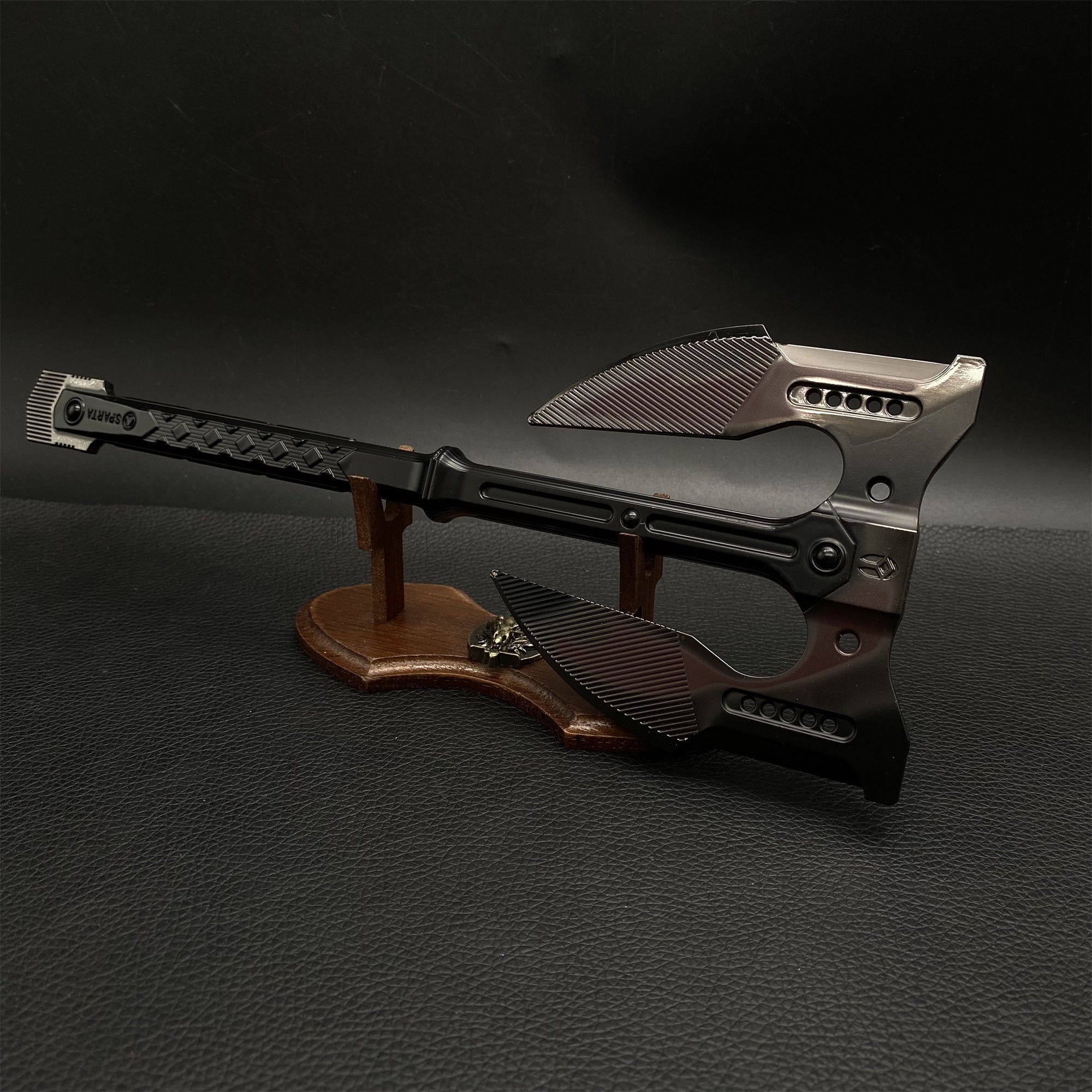 Unyielding Fury Dual-Bladed Battle Axe Metal Replica - Tophatter Daily Deals