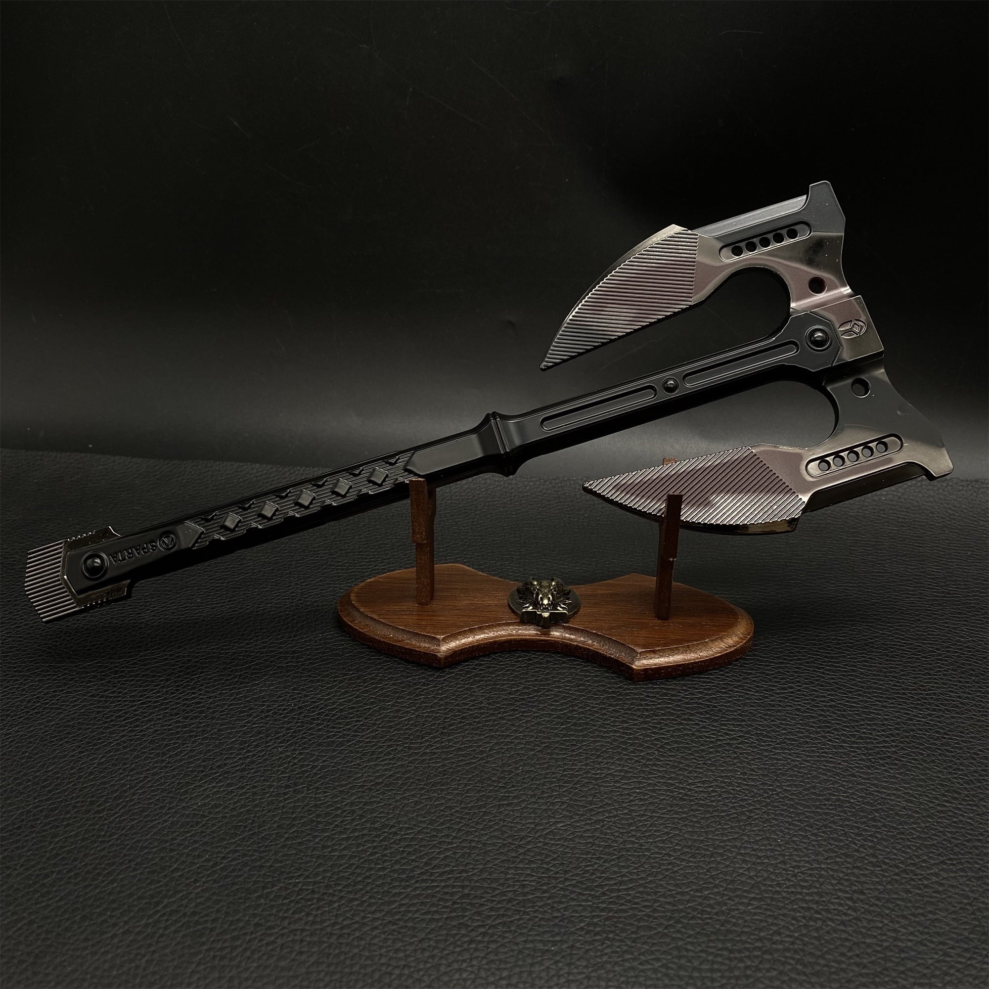 Unyielding Fury Dual-Bladed Battle Axe Metal Replica - Tophatter Daily Deals