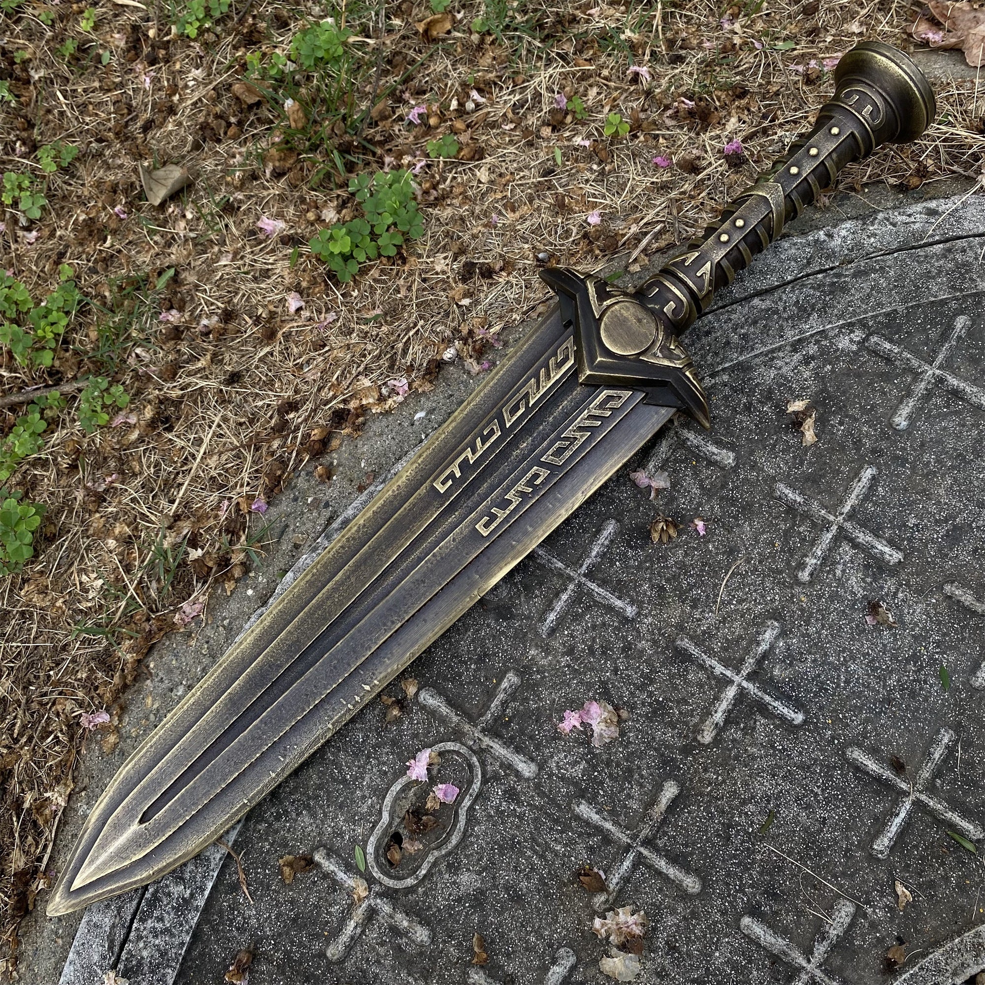 IRL Skyrim Dwarven Dagger Brass Replica - Tophatter Daily Deals