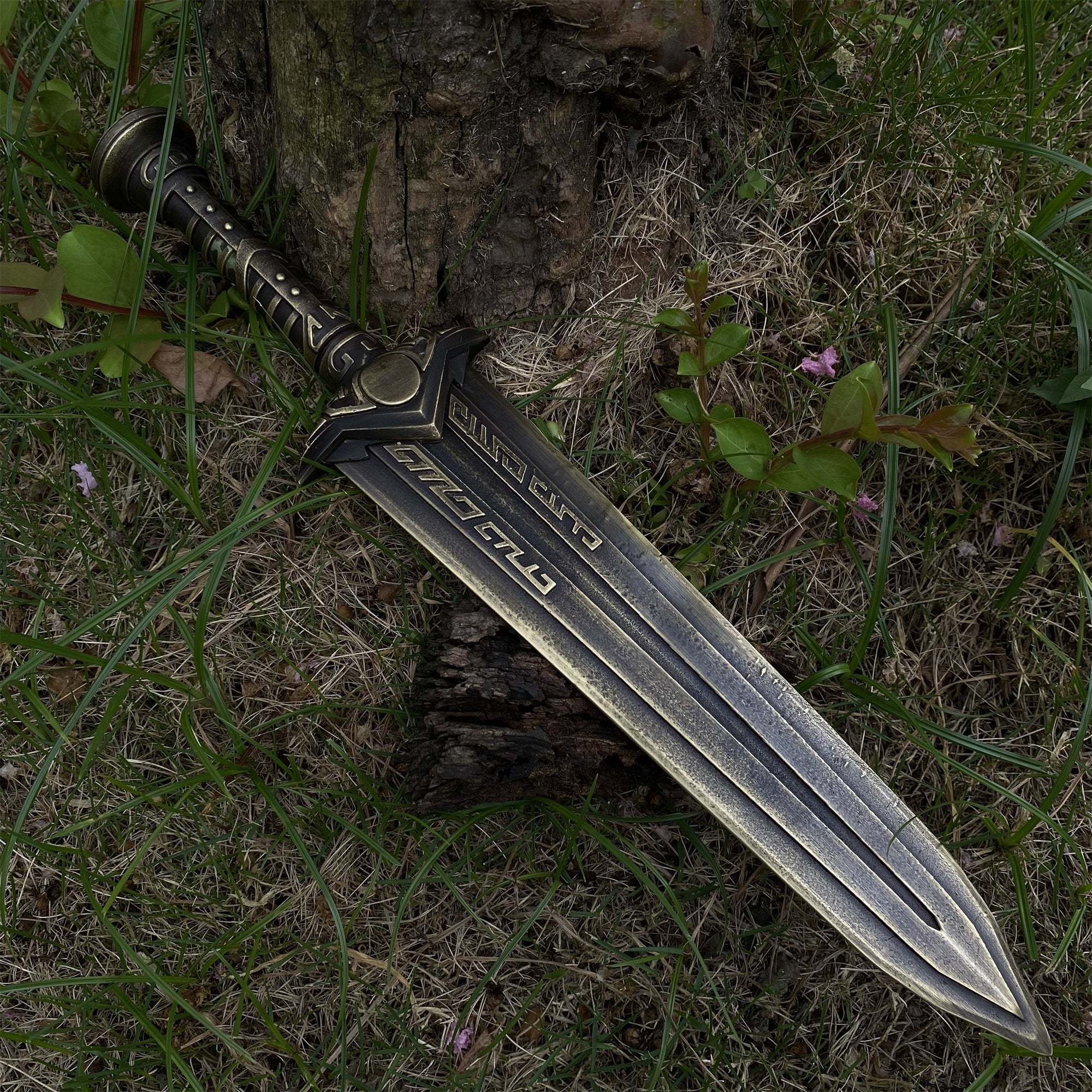 IRL Skyrim Dwarven Dagger Brass Replica - Tophatter Daily Deals