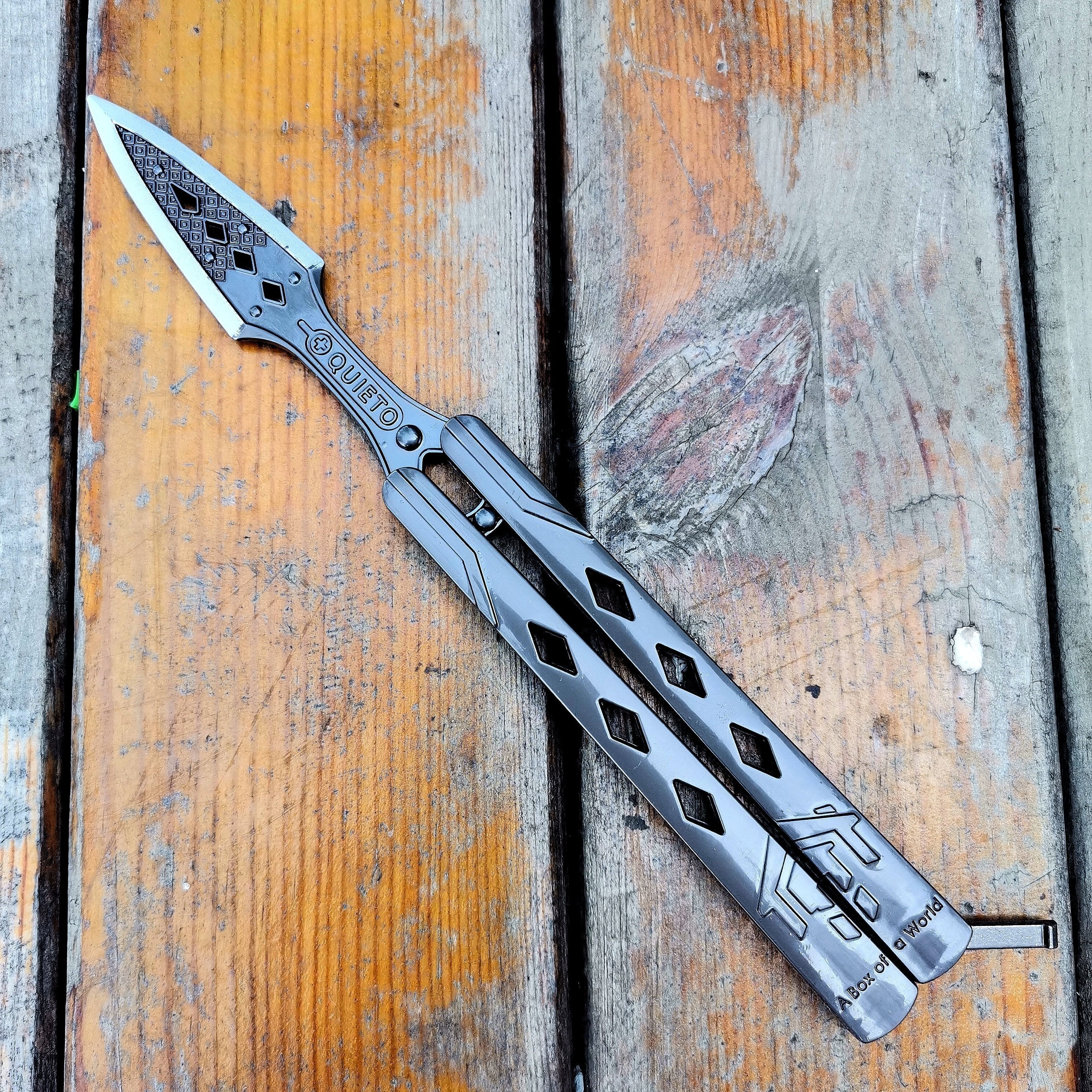 Wraith Heirloom Kunai Metal Blunt Blade Balisong display model - Tophatter Daily Deals