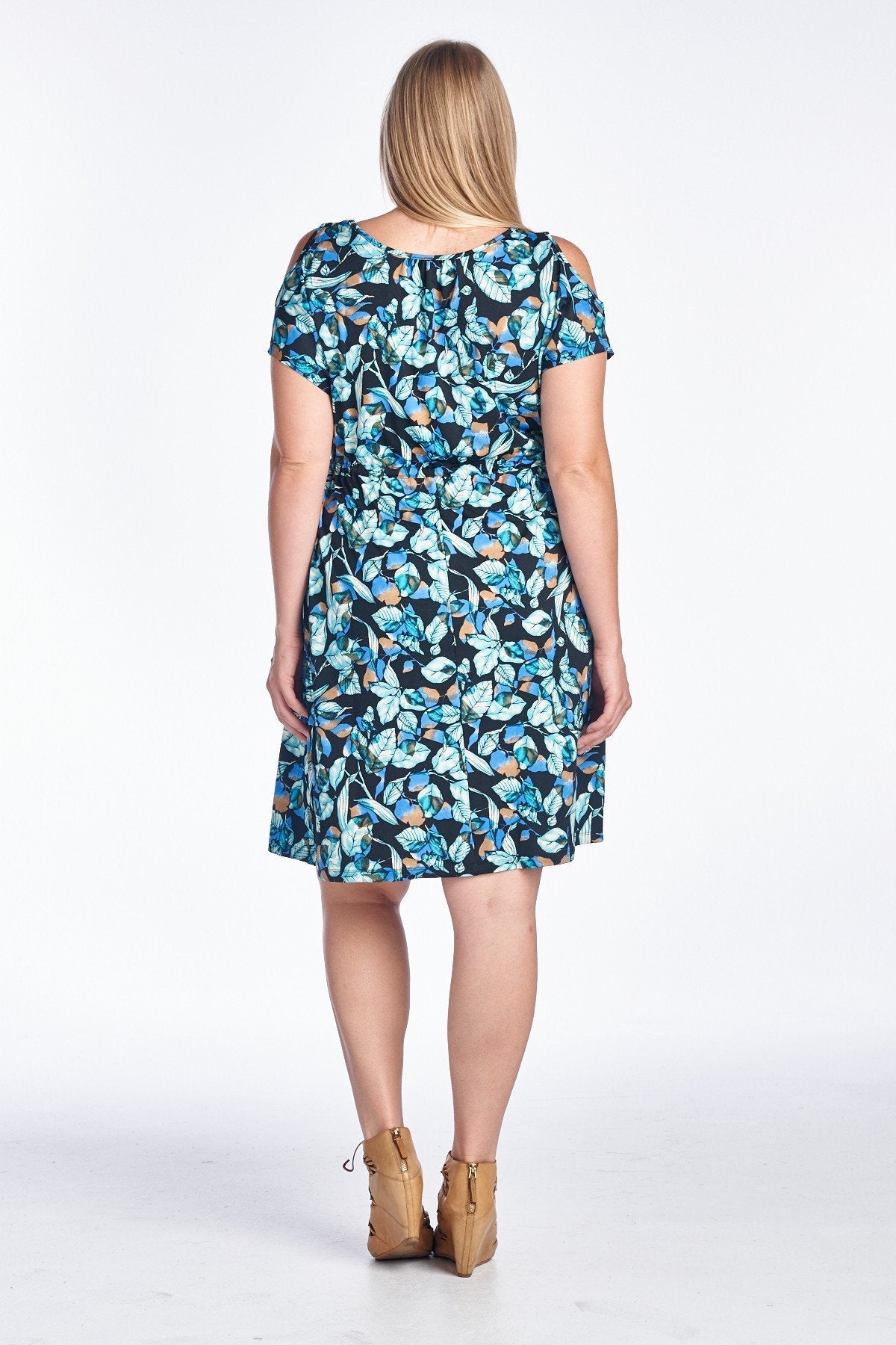 Women's Plus Size Cold Shoulder Tie Waist Dress with Floral Prints Plus Size / Dresses - Tophatter Daily Deals