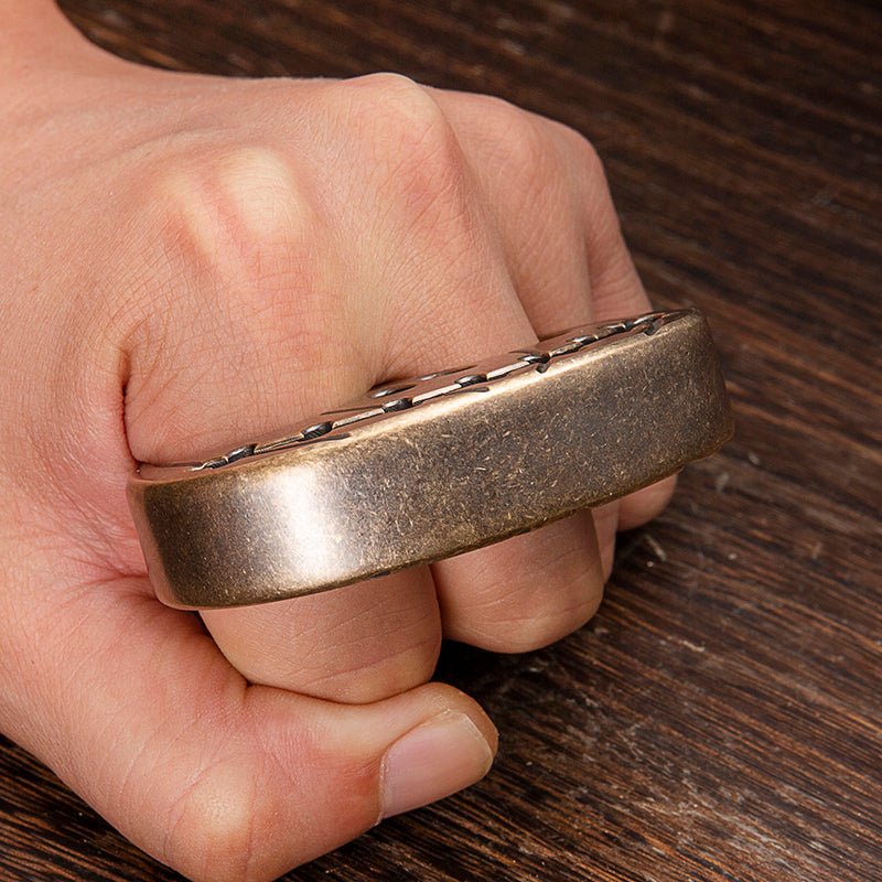 Big Pumpkin Antique Finish EDC Brass Knuckles Brass Knuckles - Tophatter Daily Deals