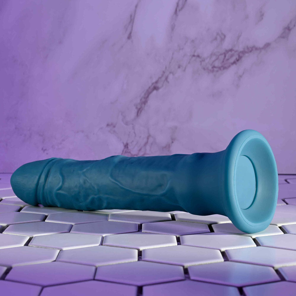Evolved TSUNAMI Large Realistic Vibrator 24.4 cm > Vibrators > Realistic Vibrators - Tophatter Daily Deals