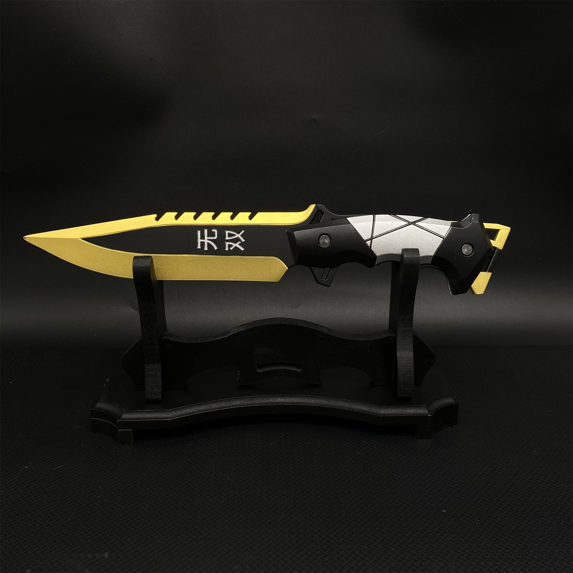 Ego Knife Metal Blunt Blade Safety Cosplay Prop Game Collection Ego Knife & Wooden Stand - Tophatter Daily Deals