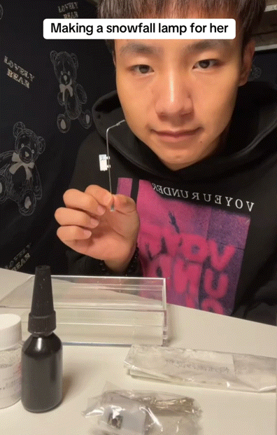 Snowfall Lamp - Tophatter Daily Deals