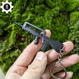 21 in 1 World Famous Assault Rifle Gun Keychain Metal Pendant For Military Hobby FAMAS - Tophatter Daily Deals