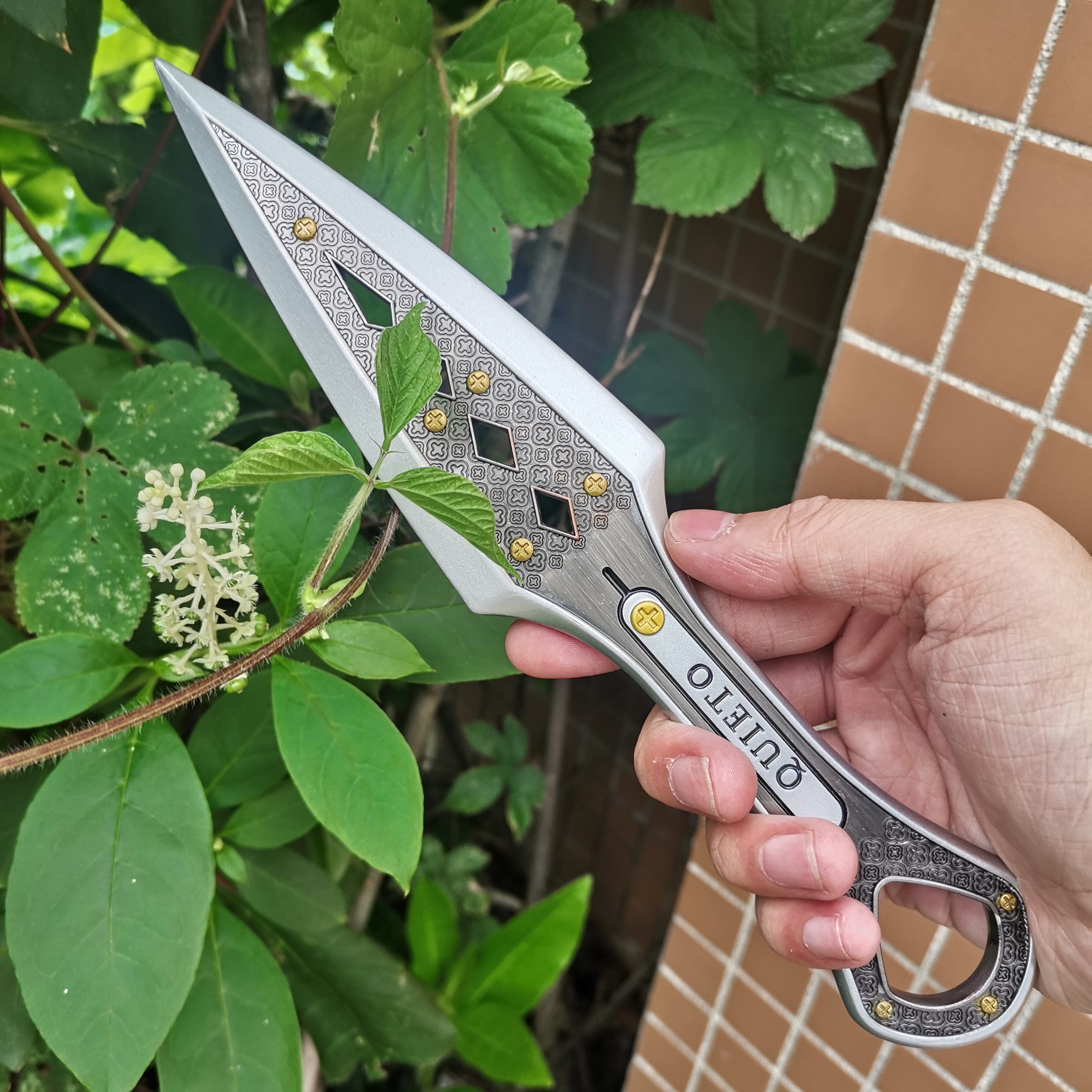 Wraith Kunai Remake Metal Replica USA Only - Tophatter Daily Deals