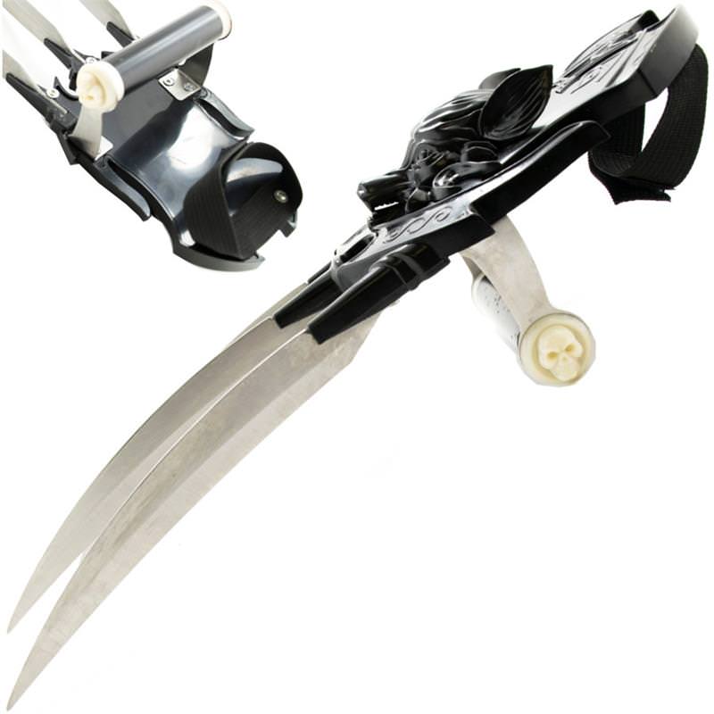 3 Bladed Fantasy Beast Hand Claw Spiked Dagger Collectible Weapons - Tophatter Daily Deals