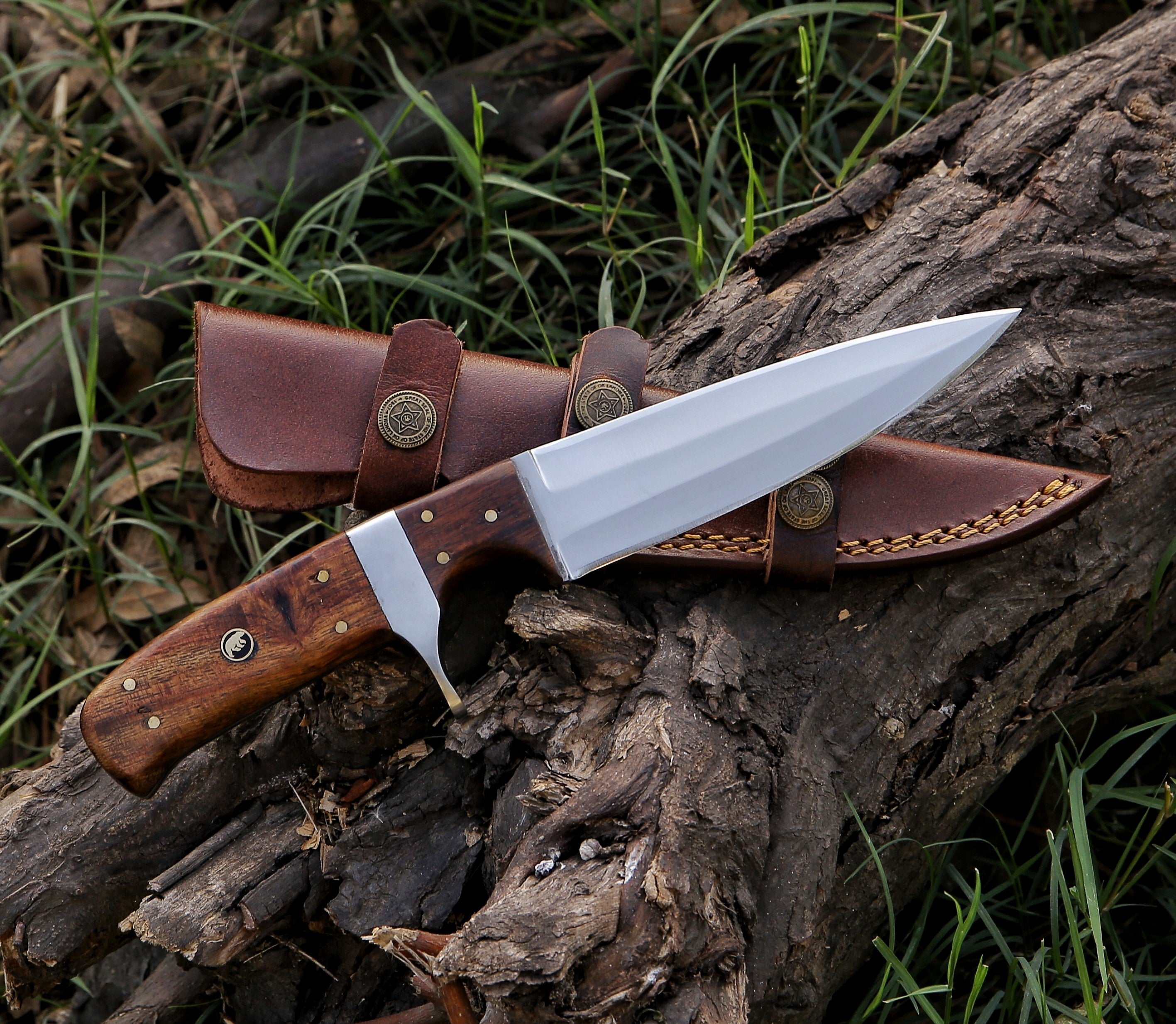10" Hand Forged Steel Custom Handmade Rose Wood Handle Hunting Knife - TOPHATTER'S ARMORY DEALS Collectible Weapons - Tophatter Daily Deals
