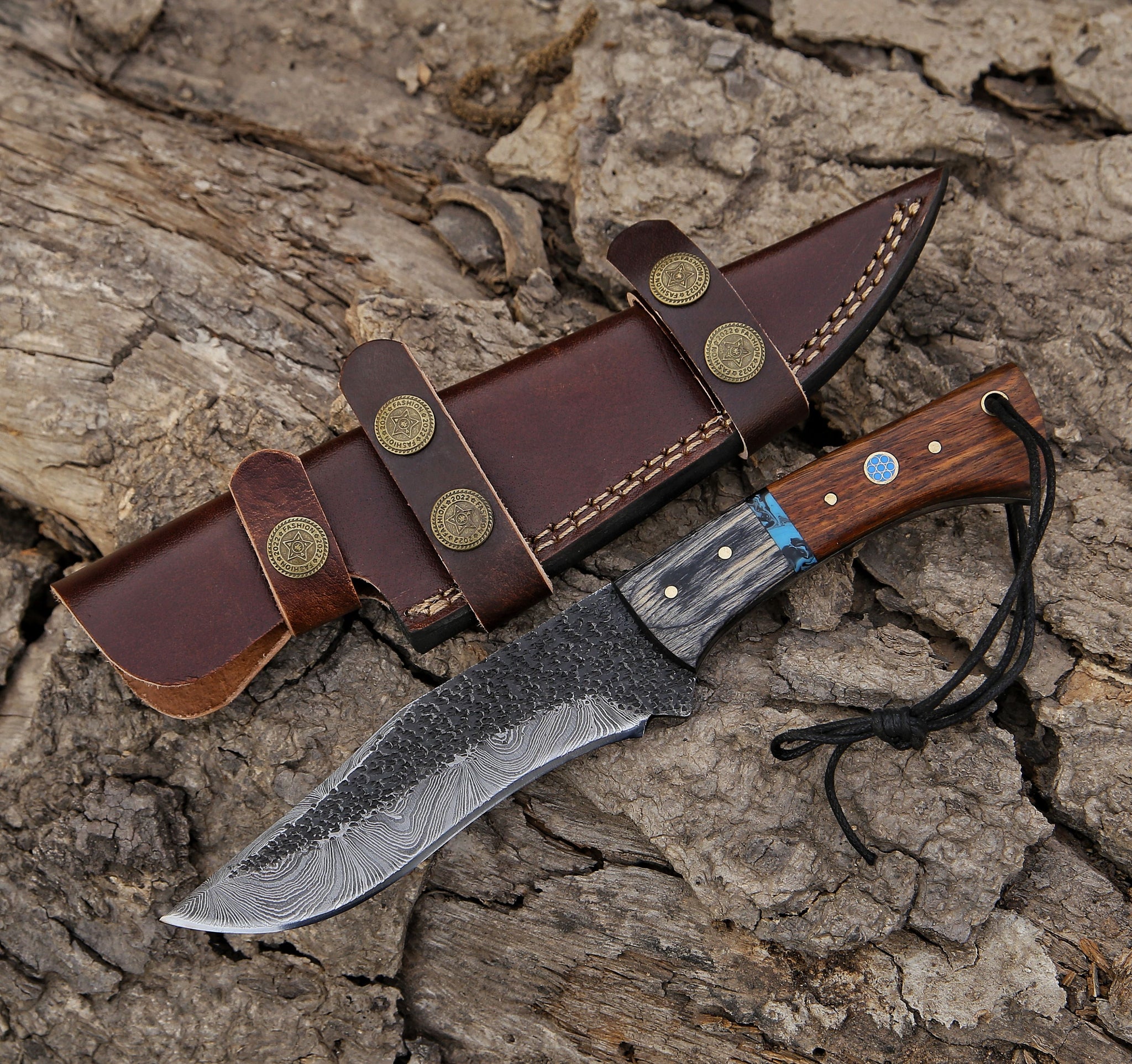 9.9" Damascus Steel Custom Handmade Hunting Skinning Knife - TOPHATTER'S ARMORY DEALS Collectible Weapons - Tophatter Daily Deals
