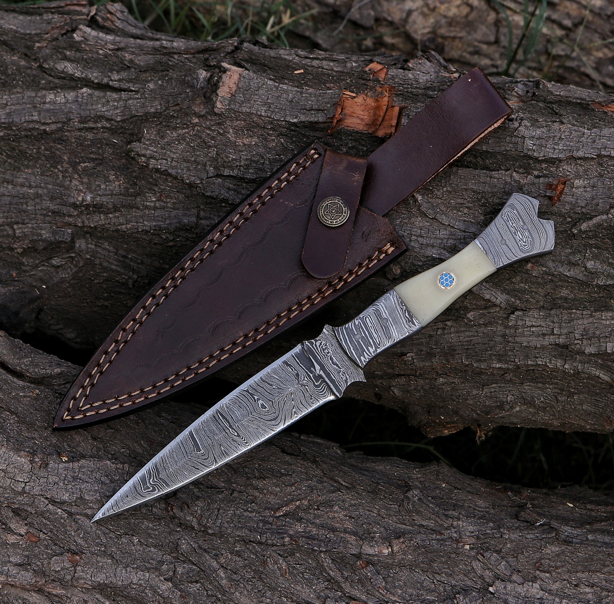 10" Damascus Steel Custom Handmade Bone Handle Hunting Dagger Knife - TOPHATTER'S ARMORY DEALS Collectible Weapons - Tophatter Daily Deals