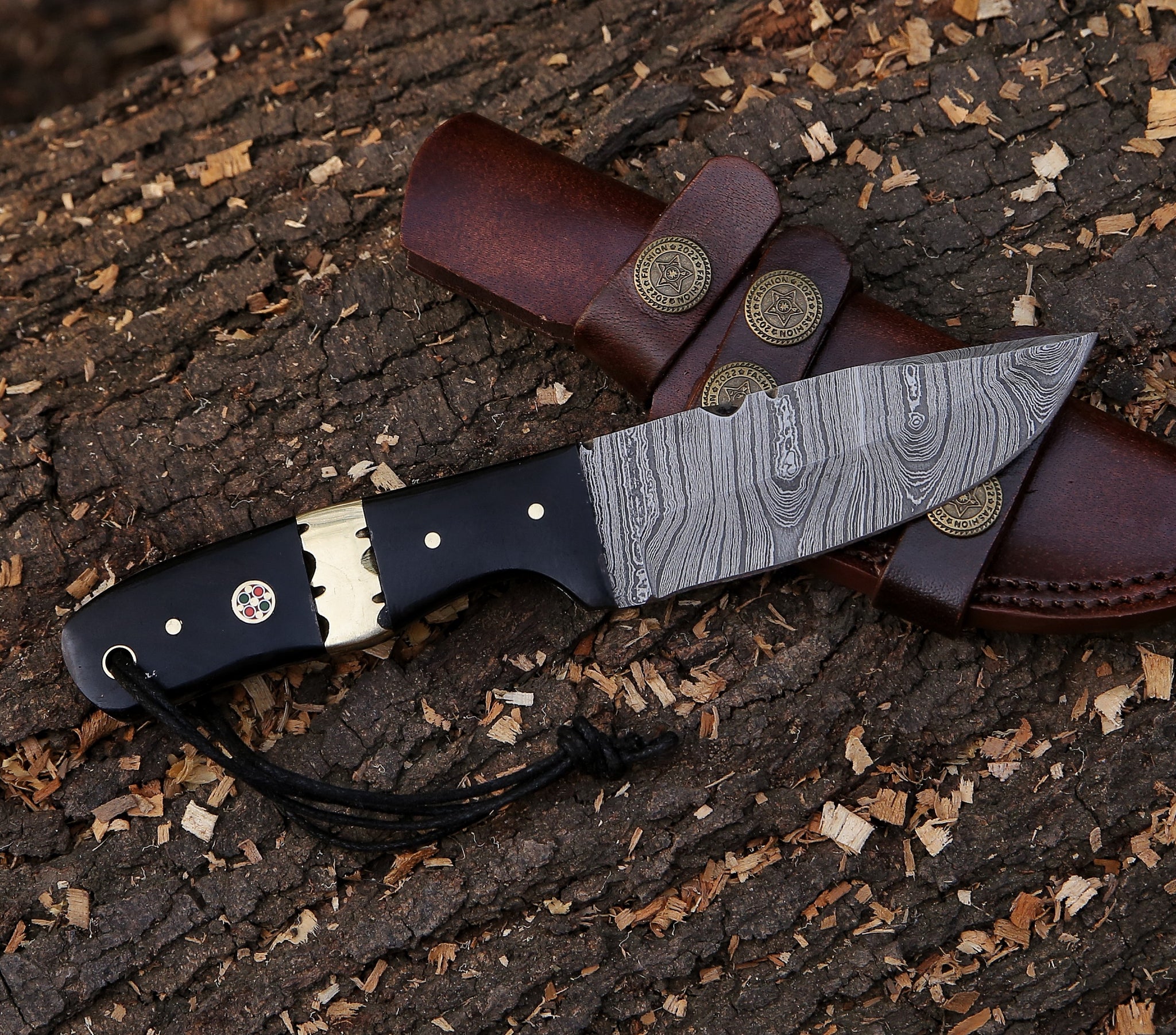 8.29" Damascus Steel Custom Handmade Horn Handle Hunting Skinning Knife - TOPHATTER'S ARMORY DEALS Collectible Weapons - Tophatter Daily Deals