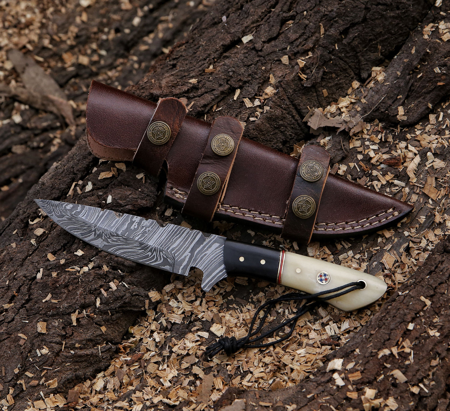 9" Damascus Steel Custom Handmade Bone Handle Hunting Skinning Knife - TOPHATTER'S ARMORY DEALS Collectible Weapons - Tophatter Daily Deals