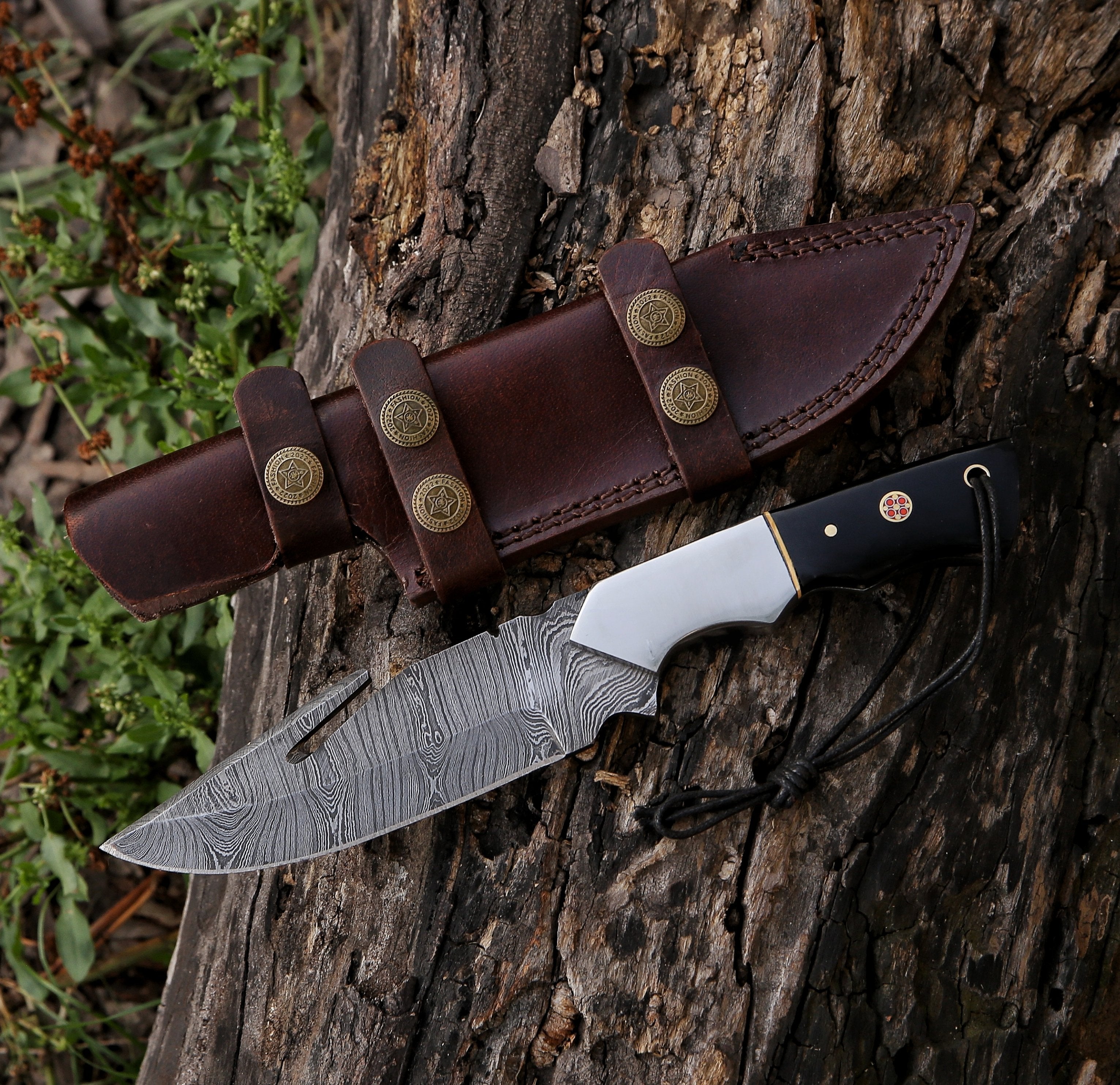 10.25" Damascus Steel Custom Handmade Hunting Gut Hook Blade Knife - TOPHATTER'S ARMORY DEALS Collectible Weapons - Tophatter Daily Deals