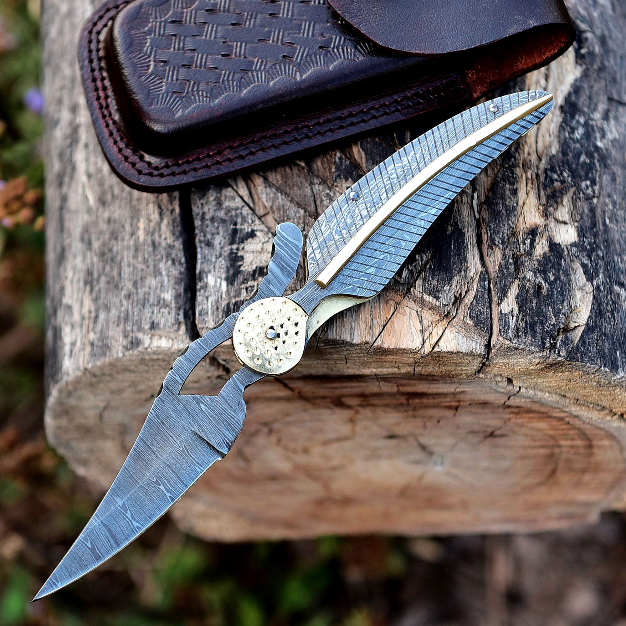8.5" Leaf Style Damascus Steel Custom Handmade Folding Knife - TOPHATTER'S ARMORY DEALS Collectible Weapons - Tophatter Daily Deals