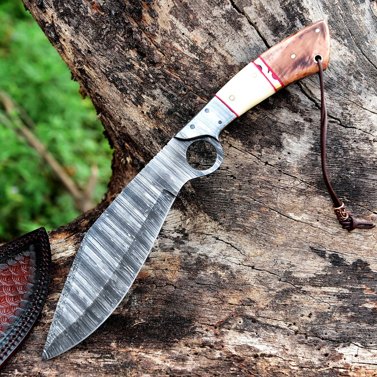 13" Damascus Steel Custom Handmade Kukri Machete Hunting Knife - TOPHATTER'S ARMORY DEALS Collectible Weapons - Tophatter Daily Deals