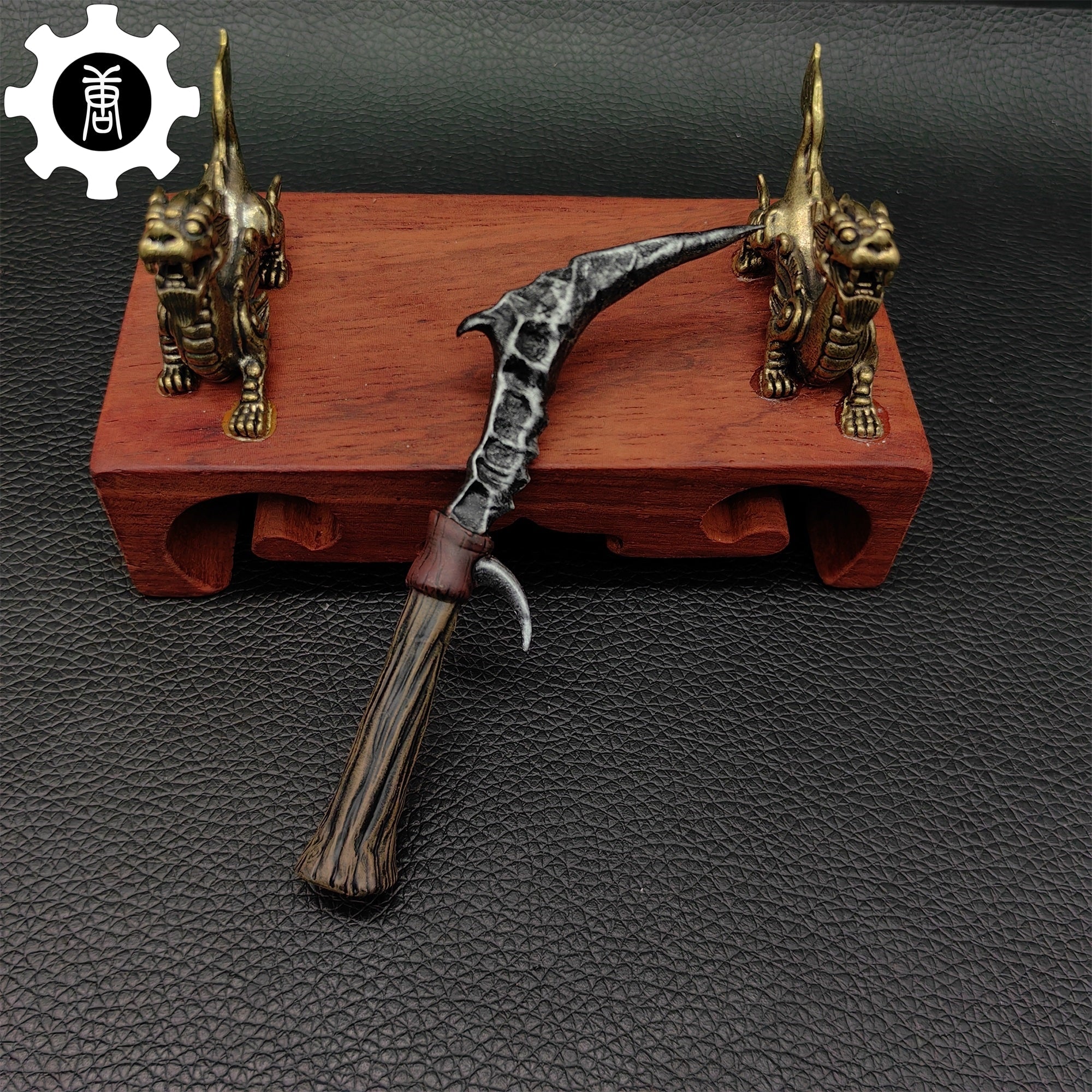 3D Printed 1:6 Scale Farron Greatsword Abyss Watchers Dagger - Tophatter Daily Deals