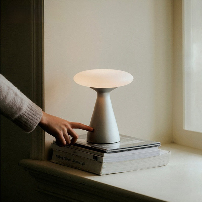 Flat Slat Table Lamp Lighting - Tophatter Daily Deals