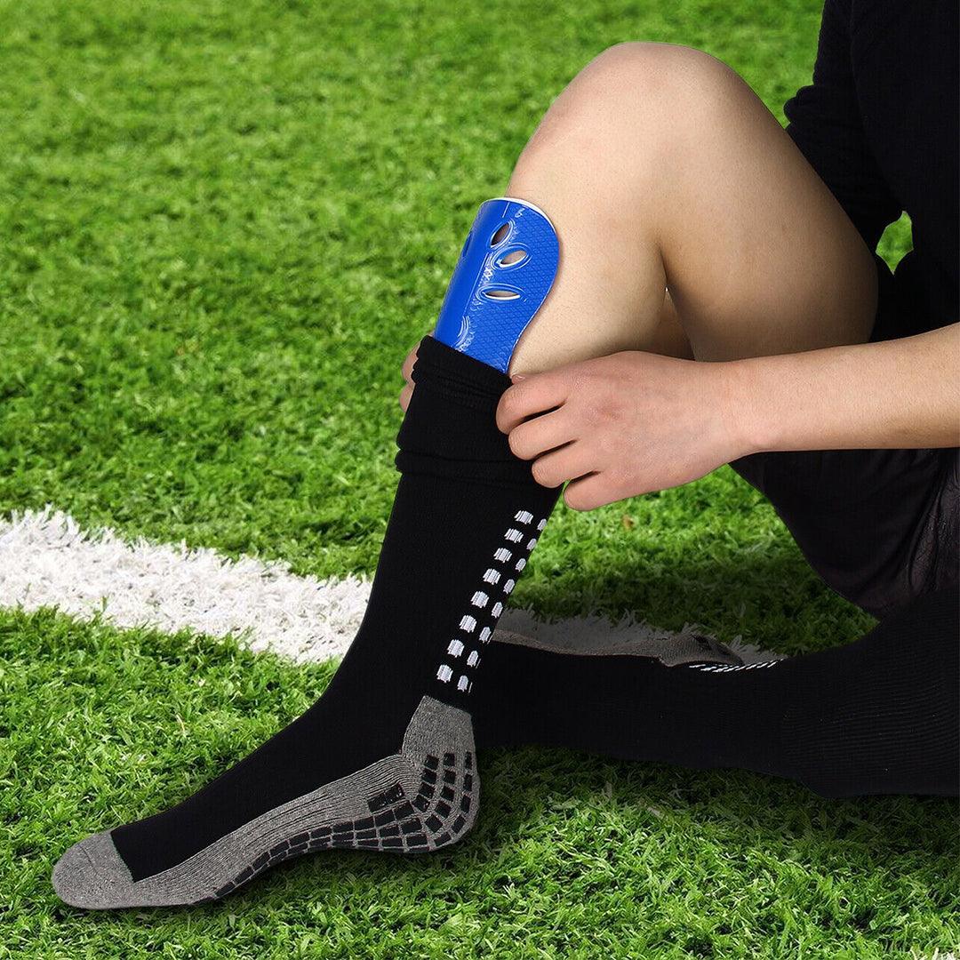 Footballers Shin Pads - Soccer Shin Protector Pad To Secure Leg Shin Guards Sport Guard Strapless Breathable Pads Soccer - Tophatter Daily Deals