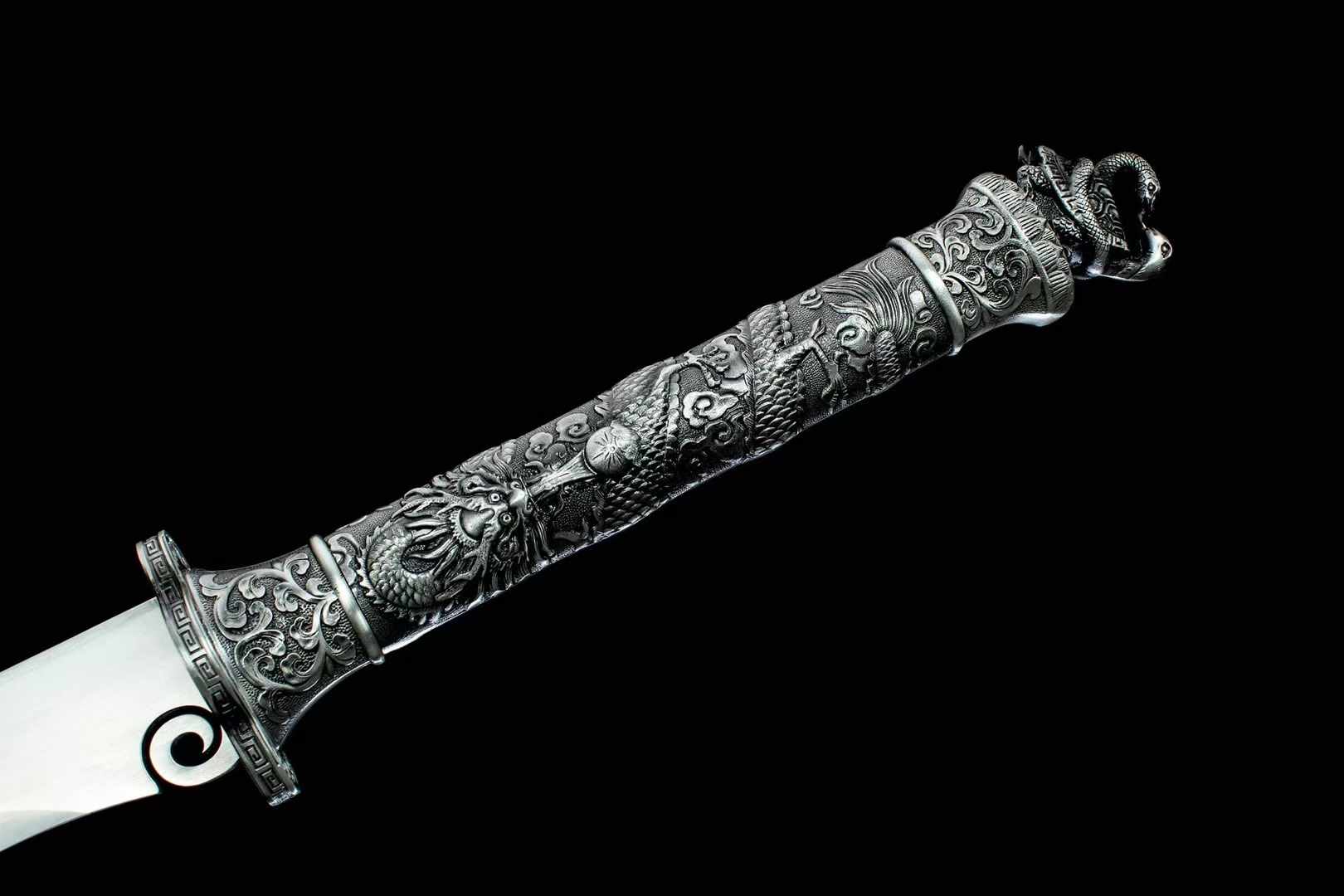 Four Beasts - Xuanbing Bull Tail Knife - Tophatter Daily Deals