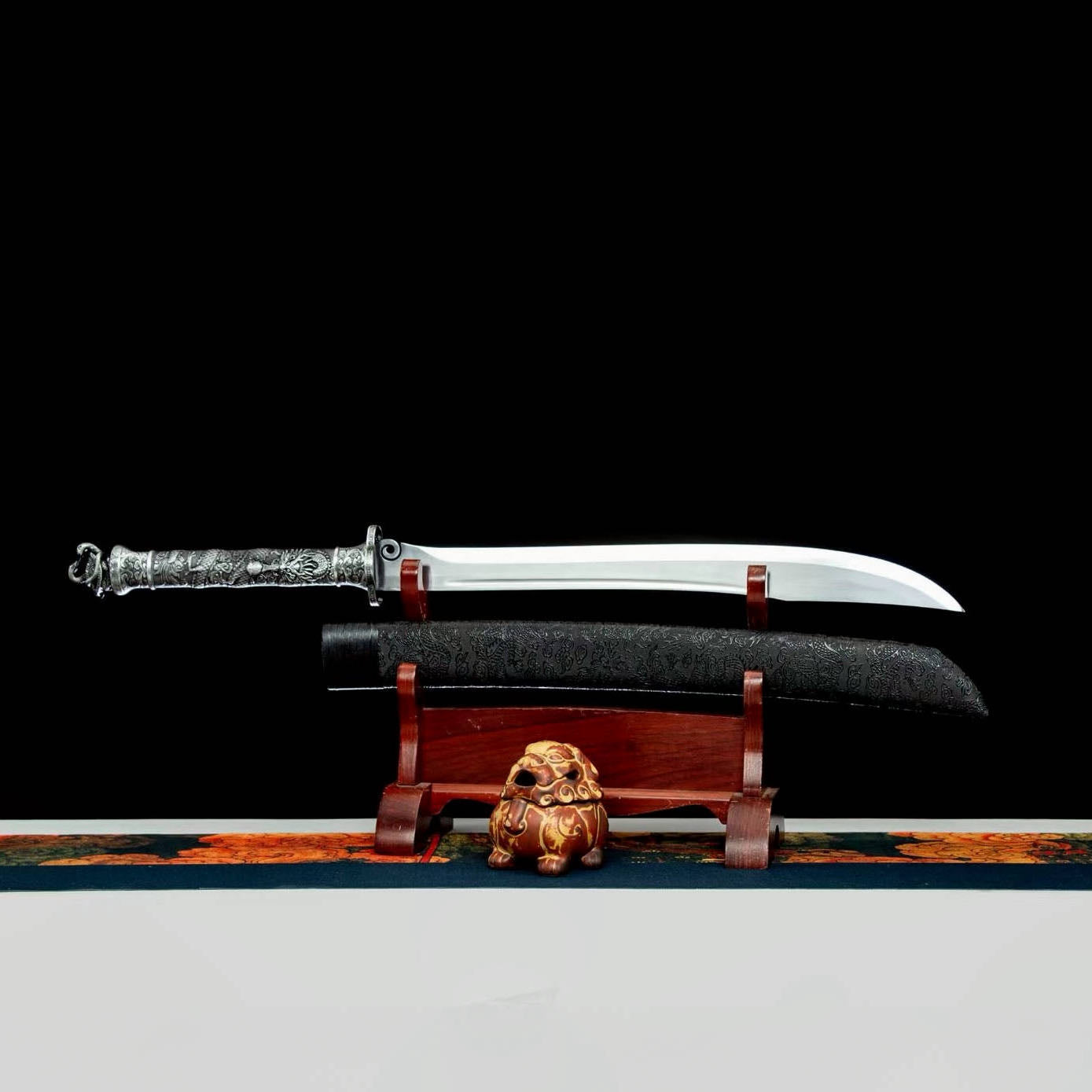 Four Beasts - Xuanbing Niuwei Knife - Tophatter Daily Deals