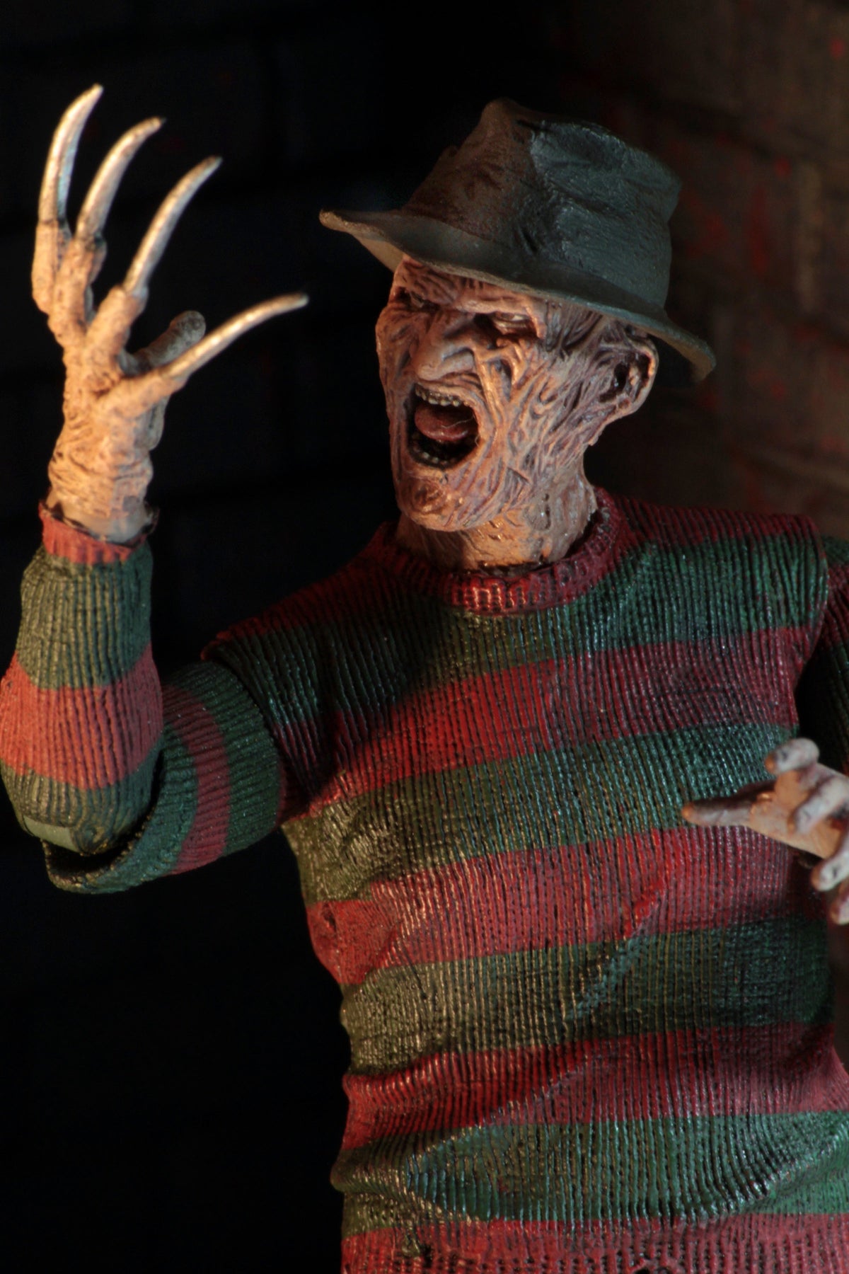 A Nightmare on Elm Street – Ultimate 30th Anniversary Freddy Action Figure Collectible Figure - Tophatter Daily Deals