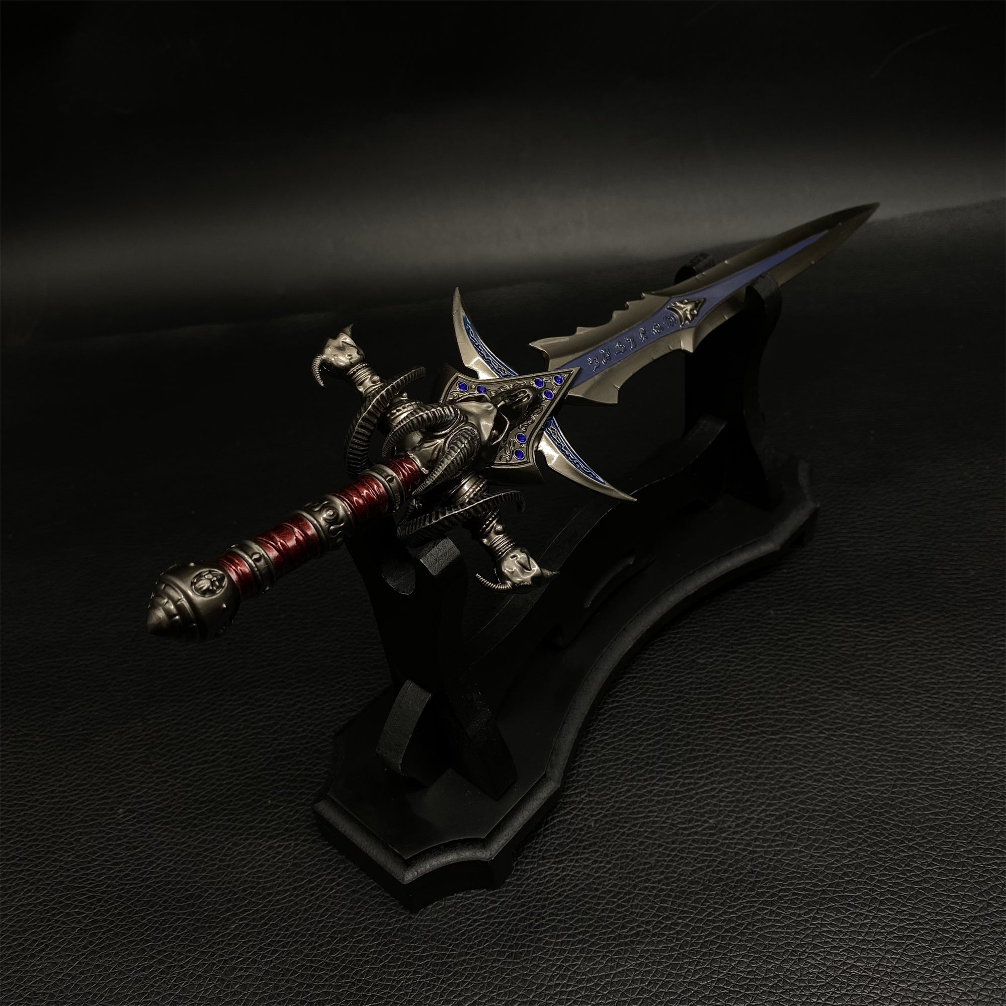 Hot Game Peripheral Lich King Frostmourne Metal Replica - Tophatter Daily Deals