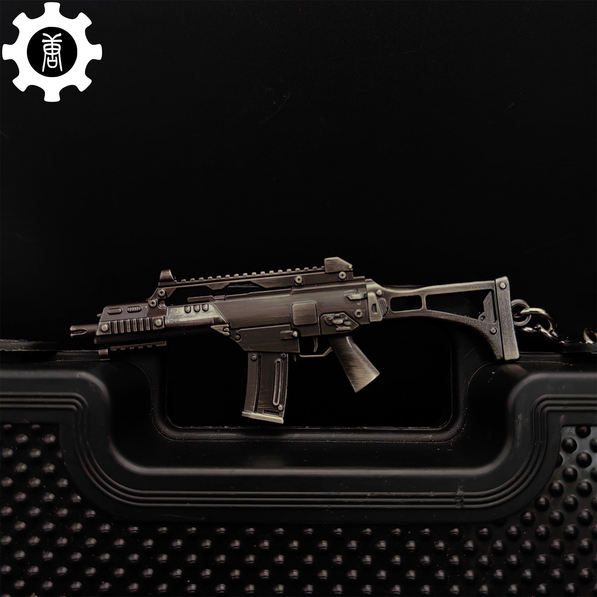 21 in 1 World Famous Assault Rifle Gun Keychain Metal Pendant For Military Hobby G36C - Tophatter Daily Deals