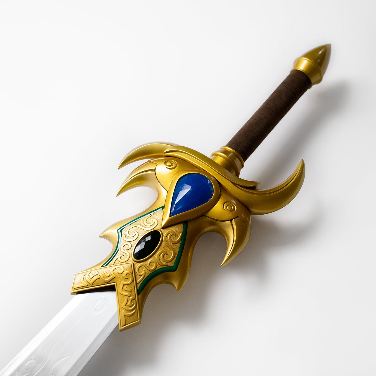Garen's Sword Video Game Sword - Tophatter Daily Deals