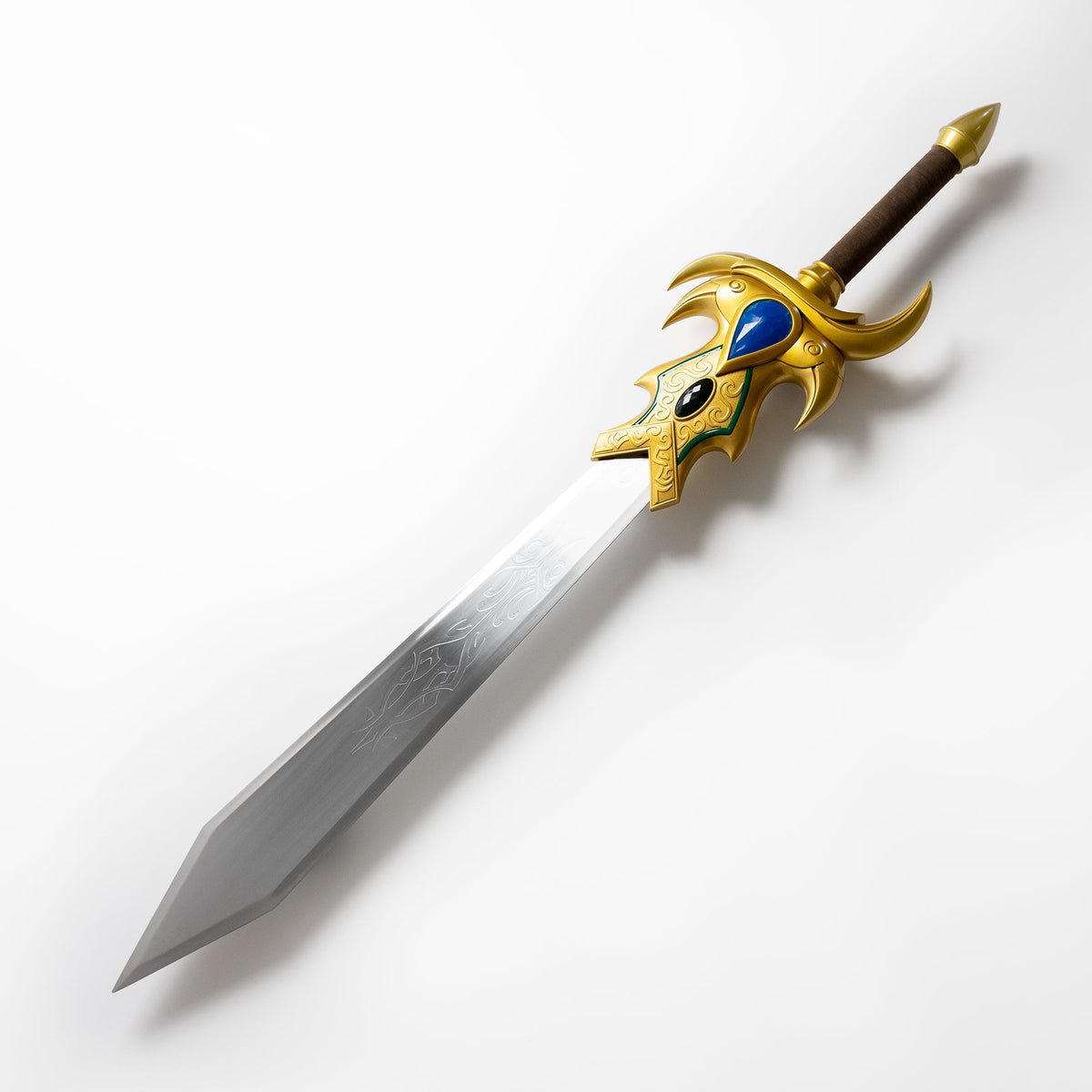 Garen's Sword Video Game Sword - Tophatter Daily Deals