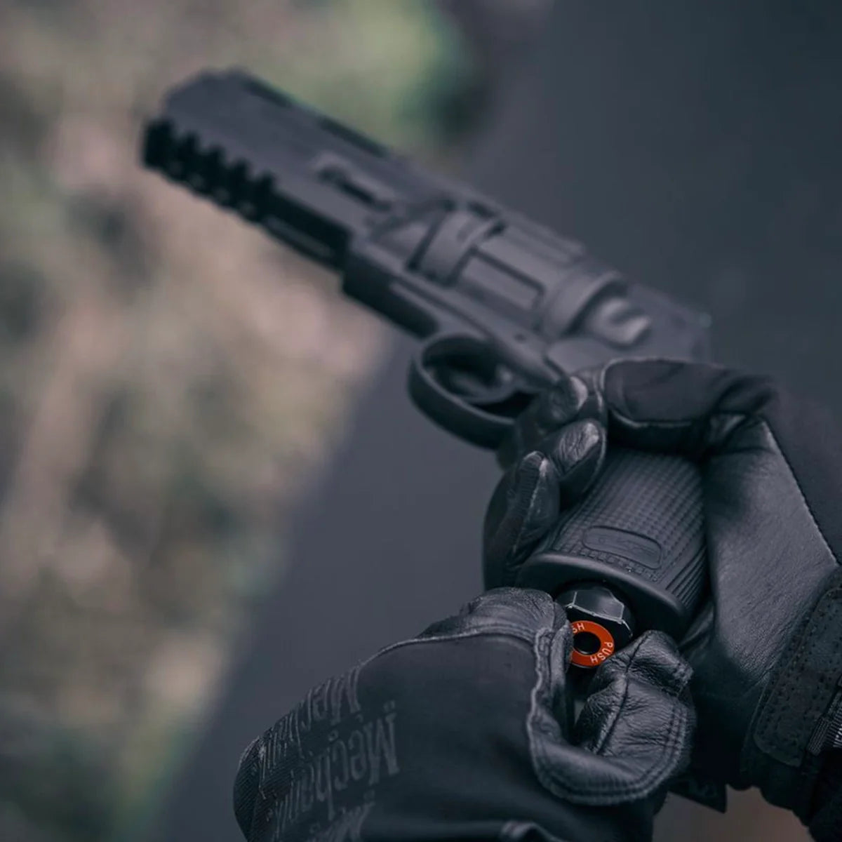UMAREX TR50 GEN2 .50 REVOLVER COMBO- 13J - Tophatter's Army Deals SELF DEFENSE - Tophatter Daily Deals
