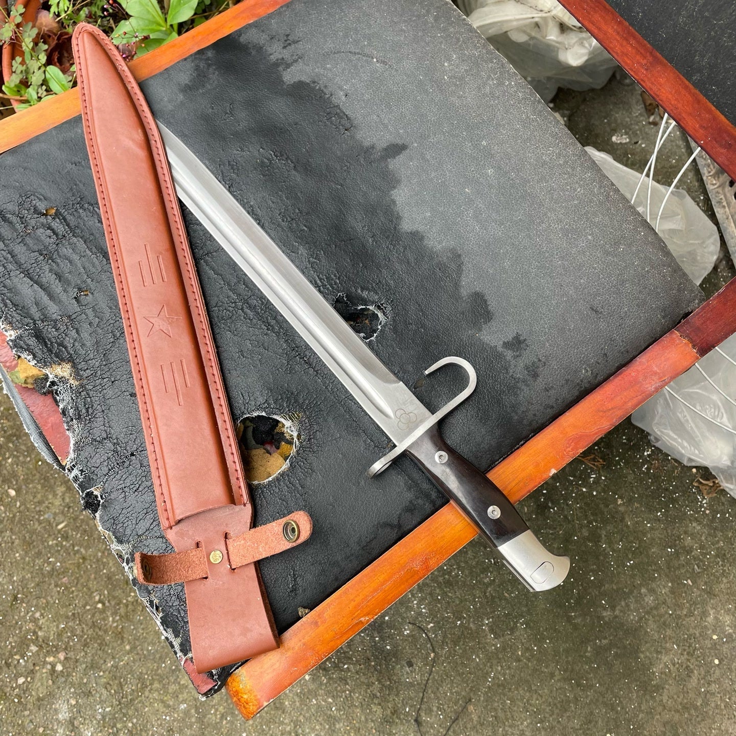 German 98 Bayonet - Tophatter Daily Deals