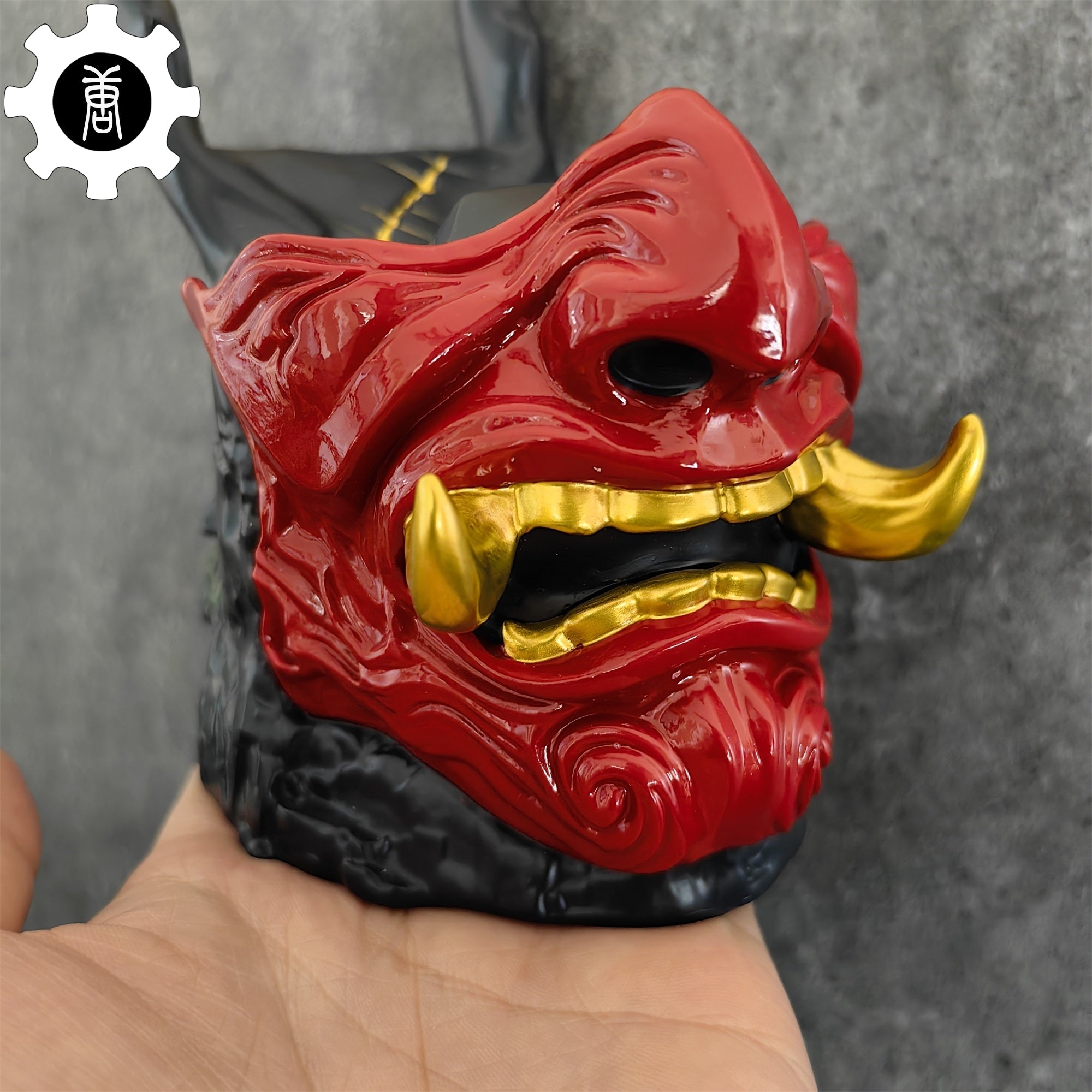 Ghost Oni Samurai Helmet Gaming Controller Stand - Tophatter Daily Deals