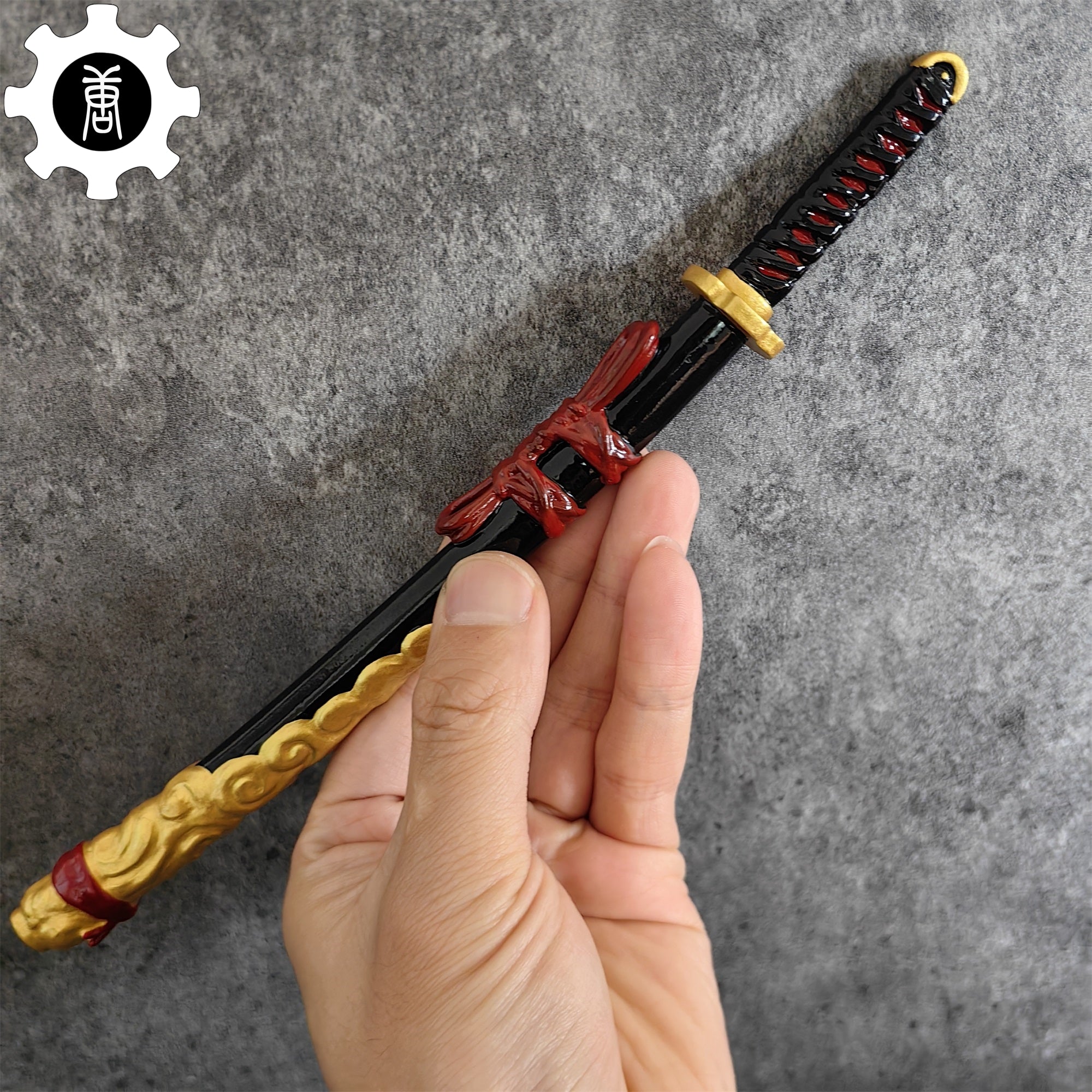 Ghost Oni Samurai Helmet Gaming Controller Stand - Tophatter Daily Deals